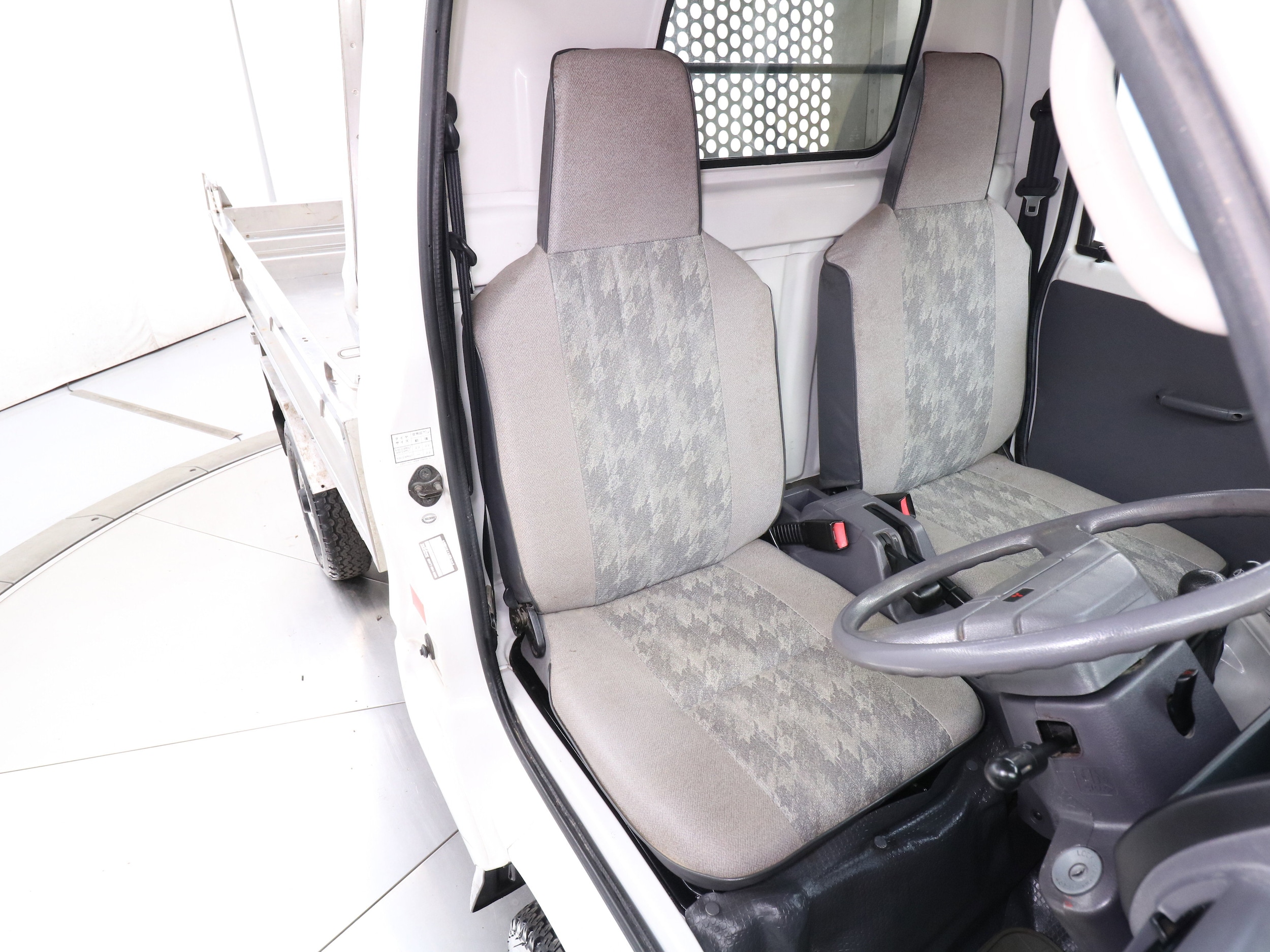 1996 Mitsubishi Minicab 22