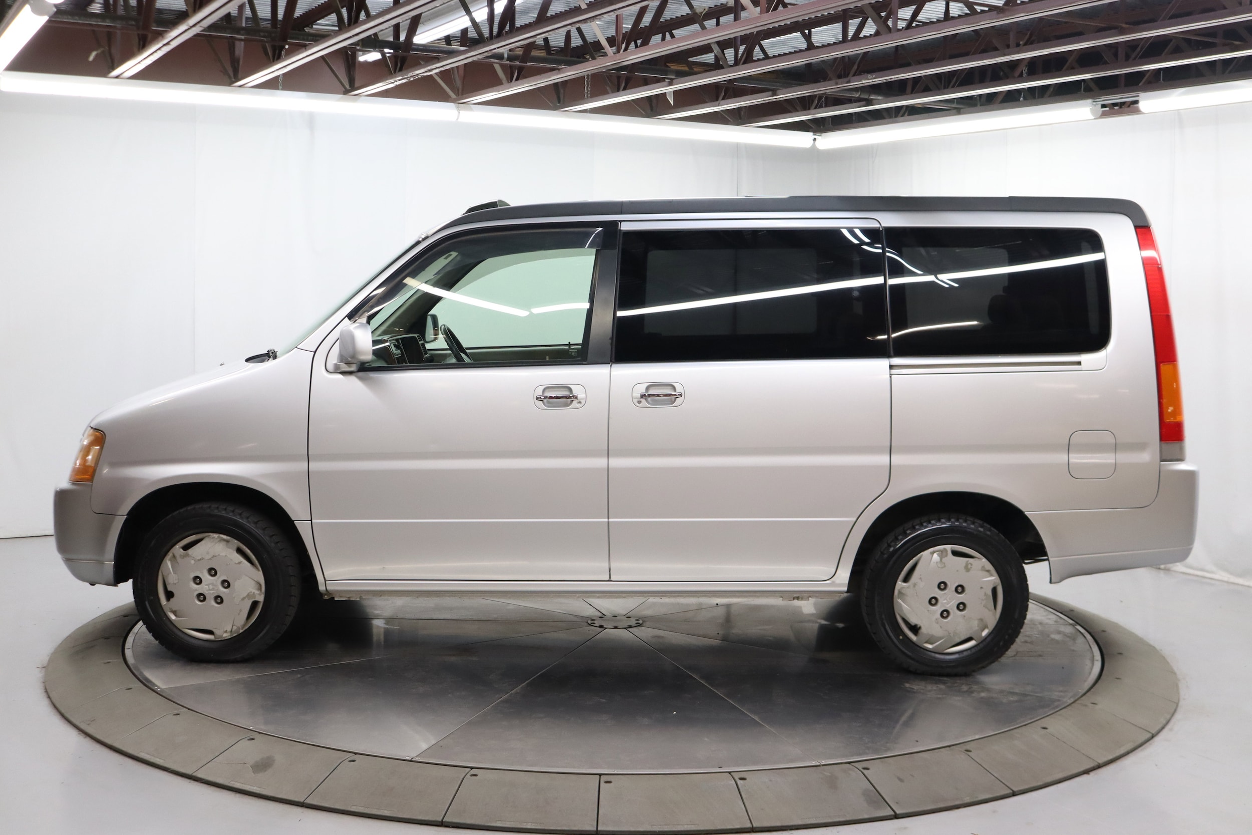 1998 Honda StepWgn 6