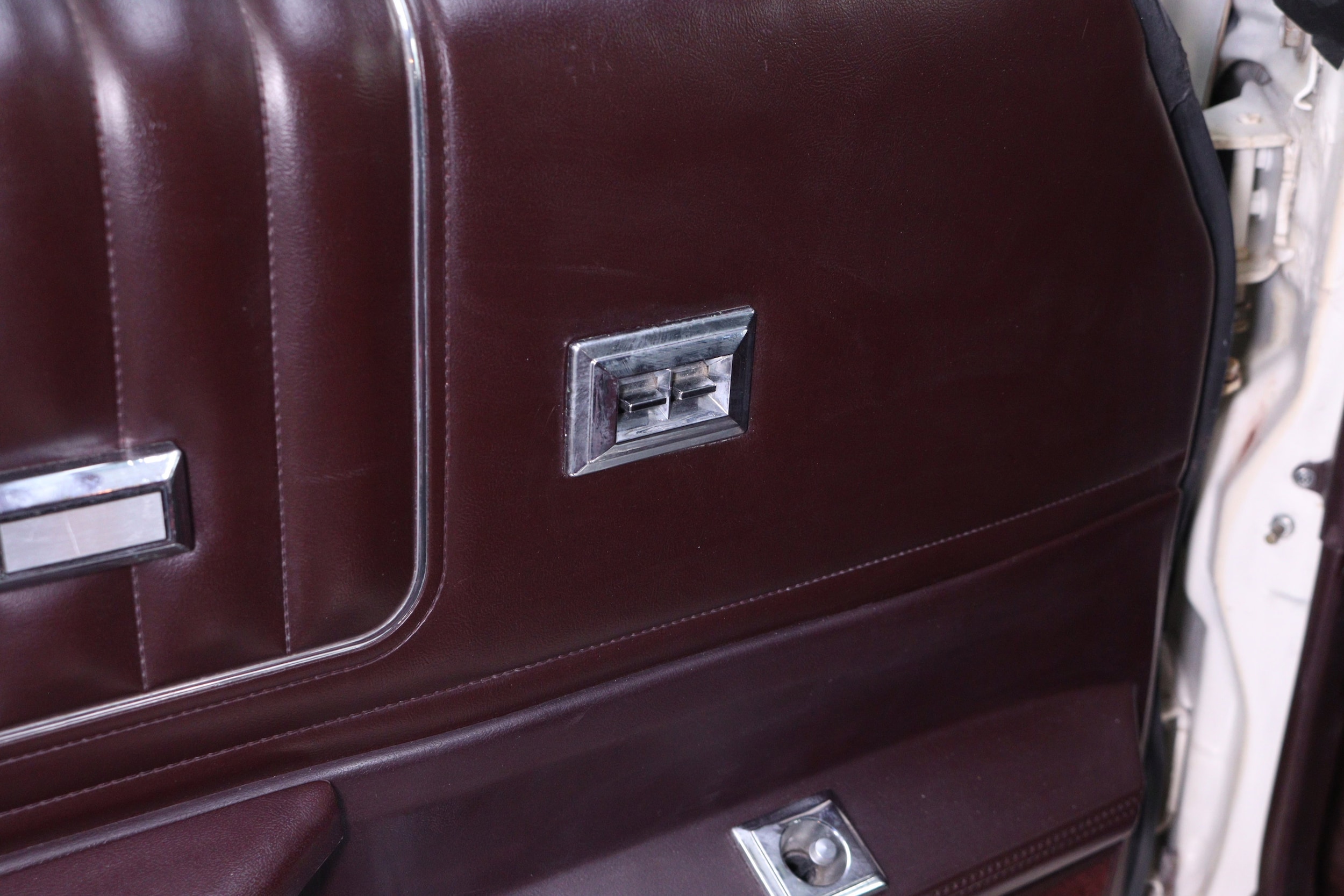 1985 Chevrolet Monte Carlo 24