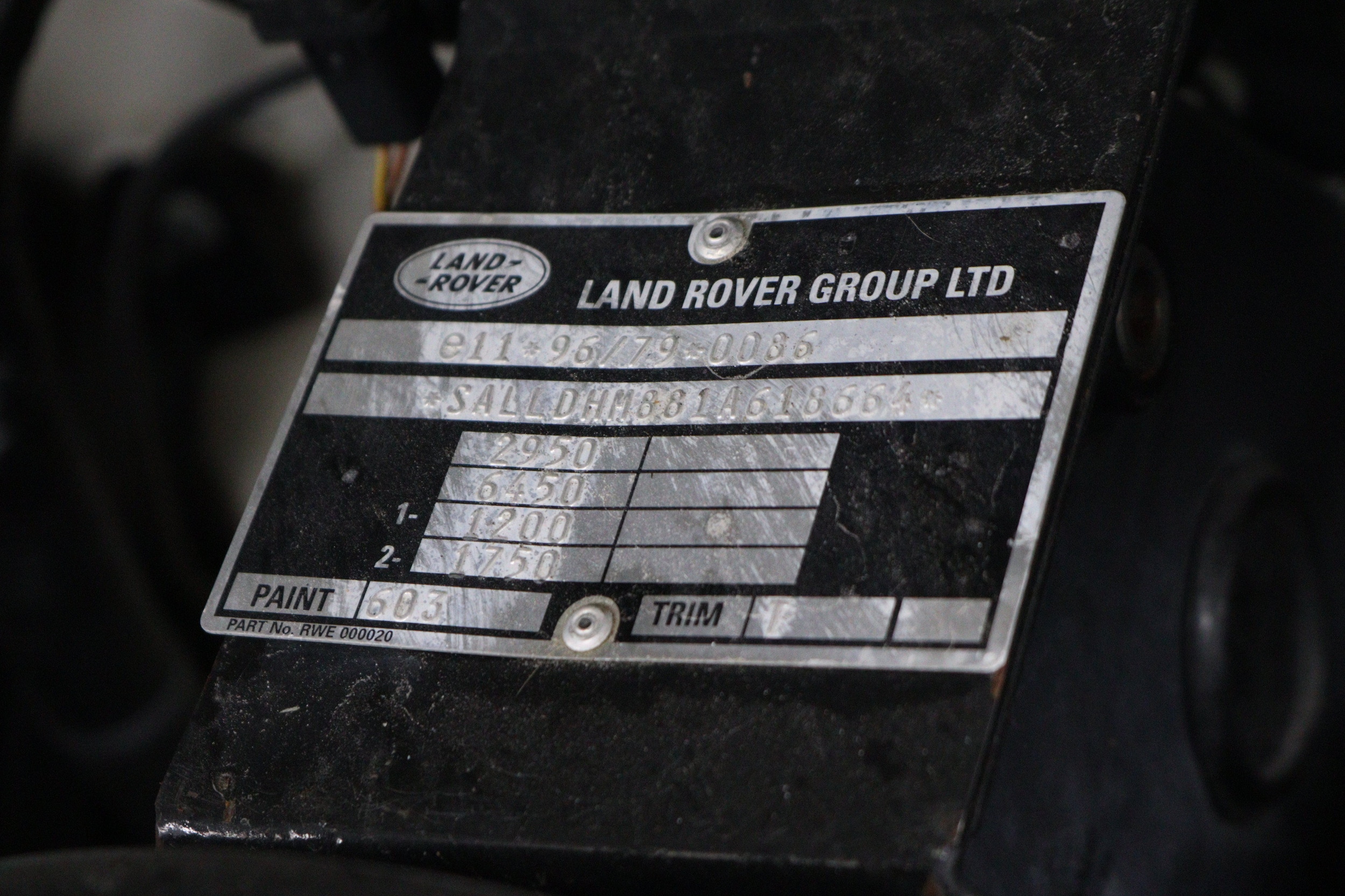 2001 Land Rover Defender 76