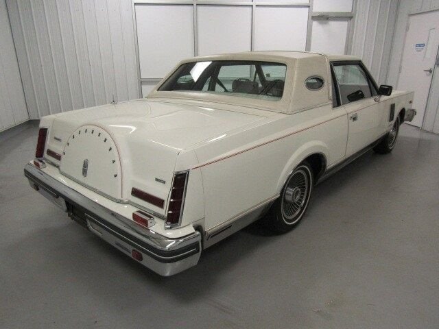 1982 Lincoln Continental 7
