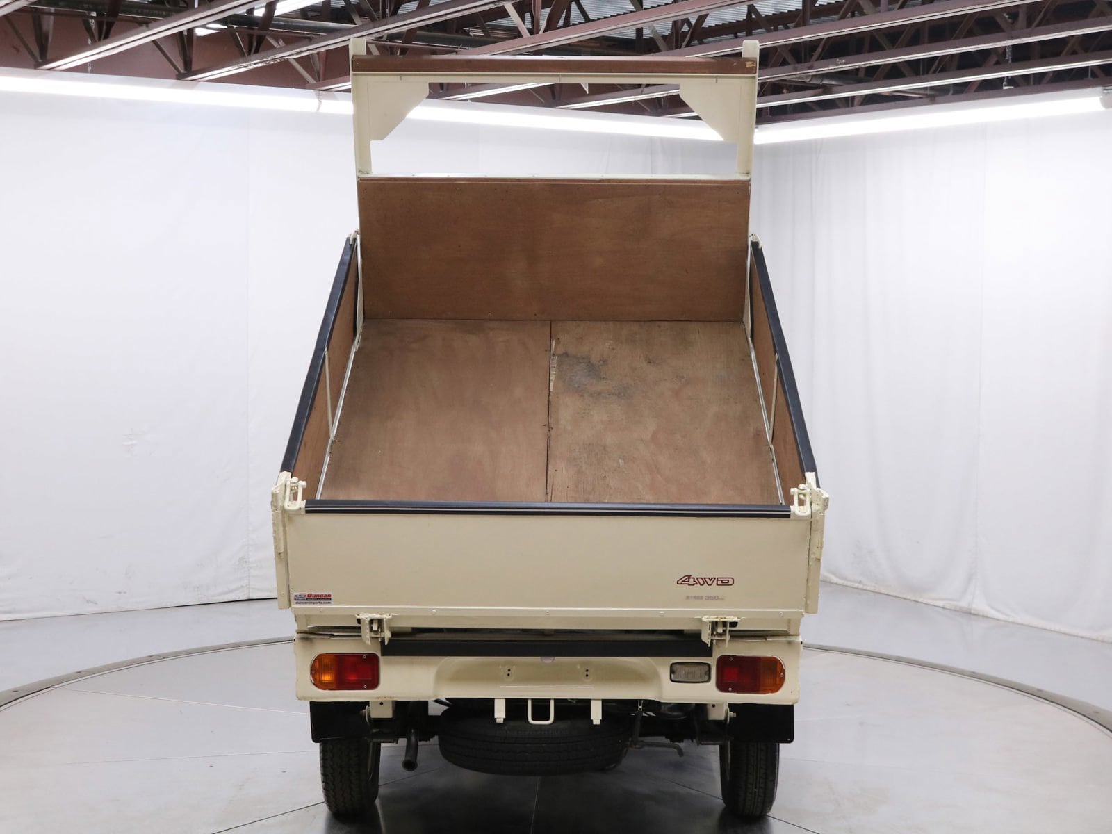 1989 Mitsubishi Minicab 12