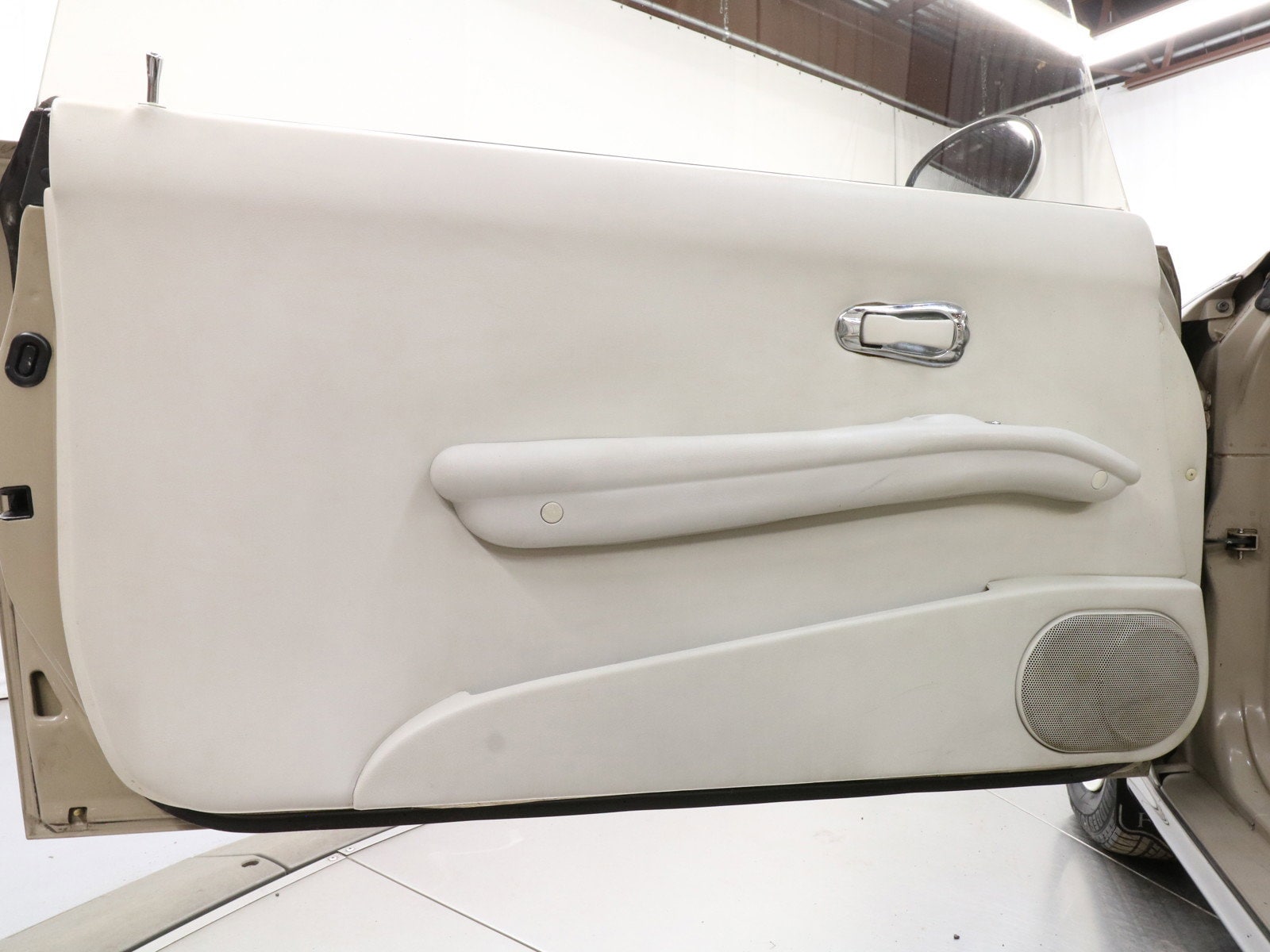 1991 Nissan Figaro 23