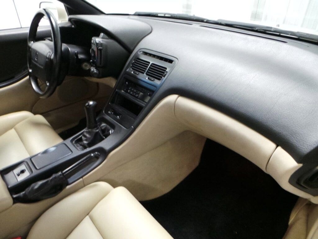 1993 Nissan 300ZX 11