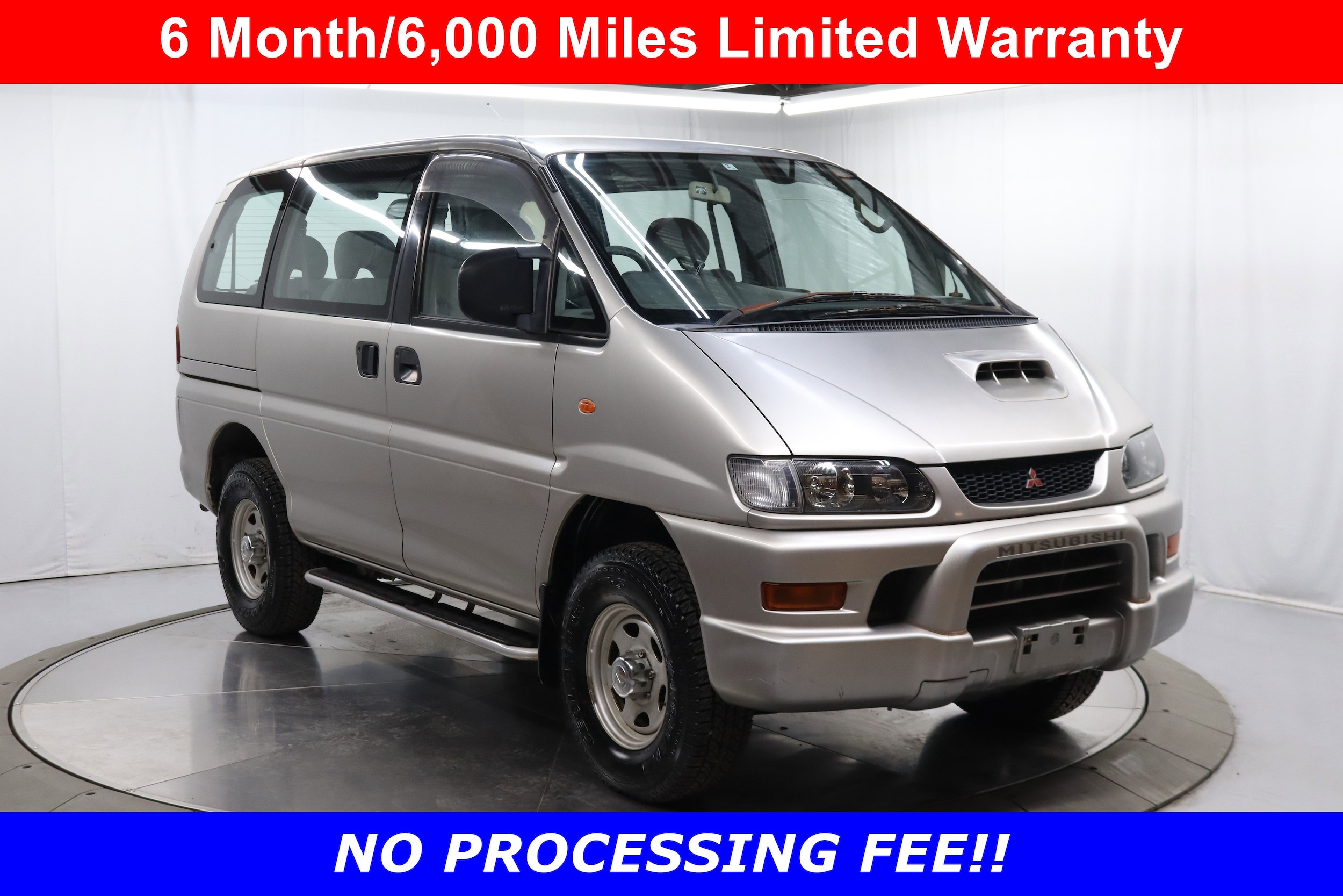 2000 Mitsubishi Delica 3