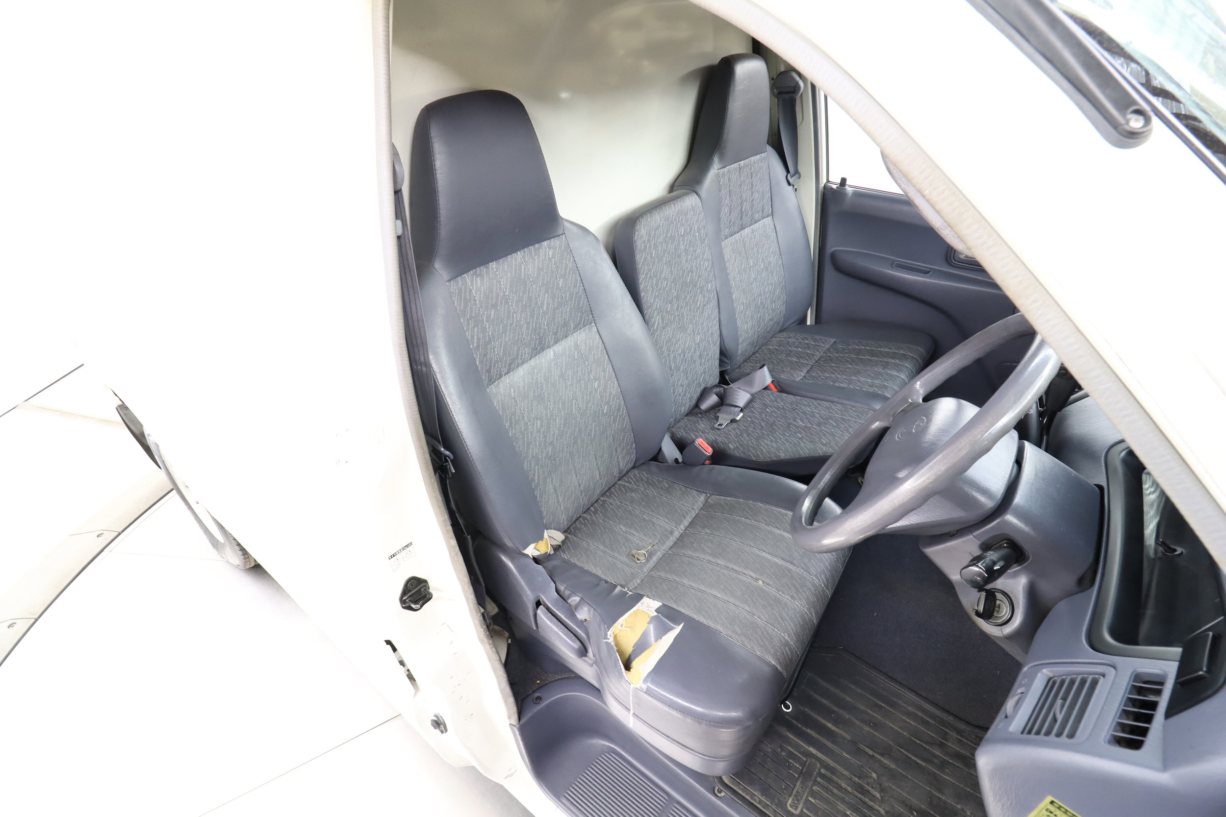 1998 Toyota Liteace 15