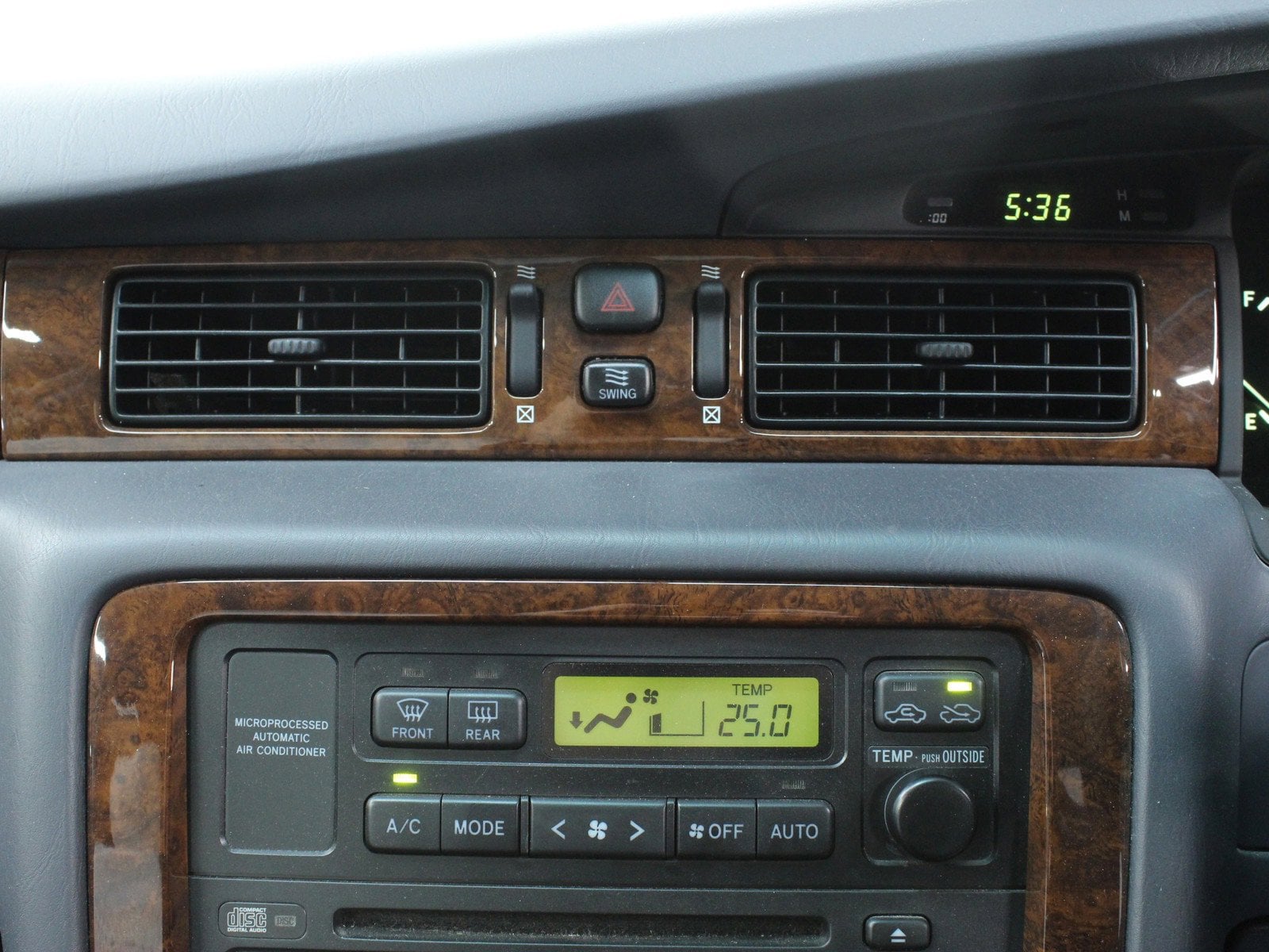 1997 Toyota Crown 15