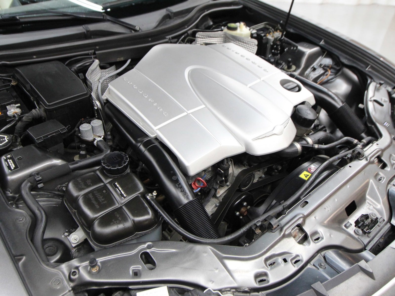 2005 Chrysler Crossfire 23