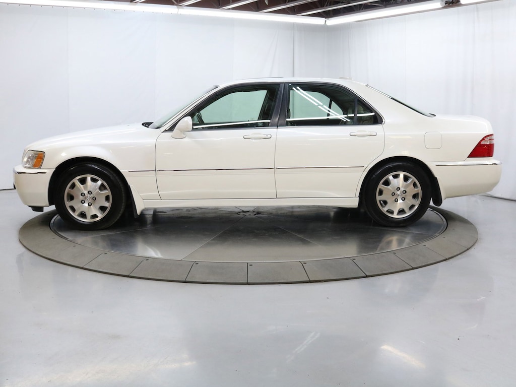 Used 2004 Acura RL w/Navigation System Sedan