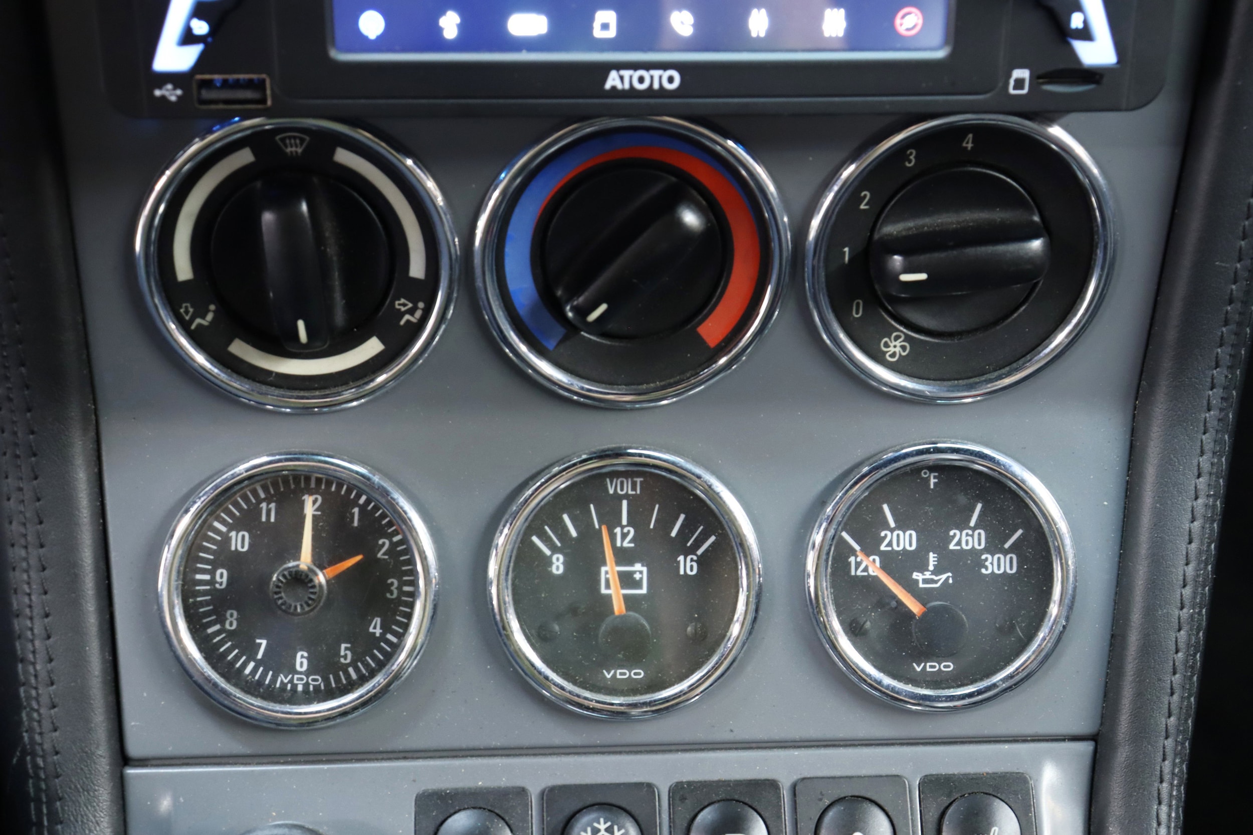 1998 BMW Z3 14