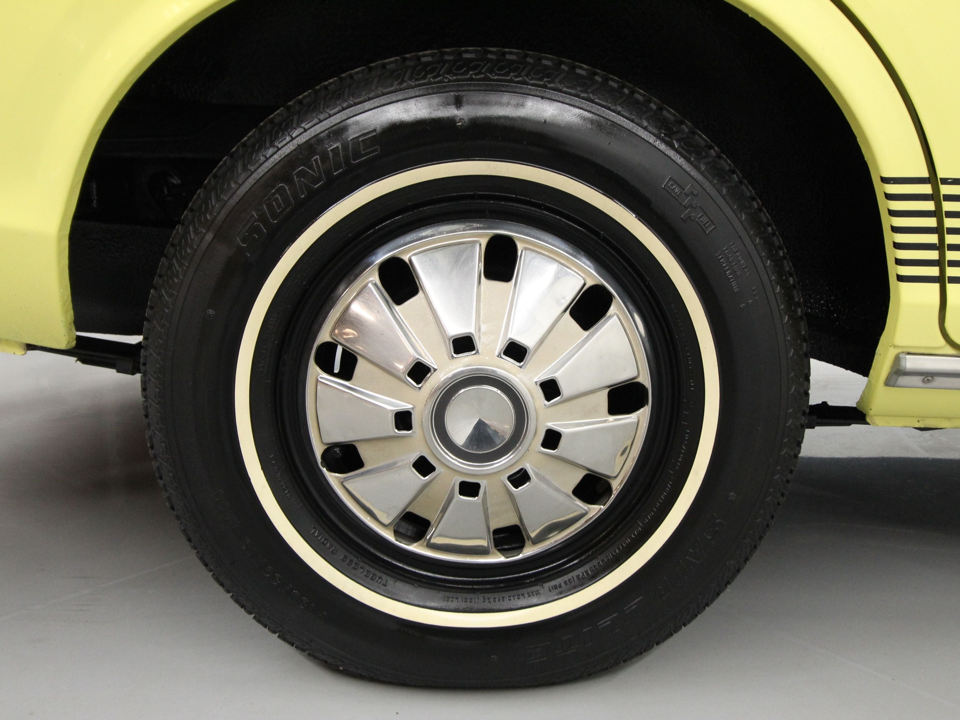 1974 Datsun 710 29