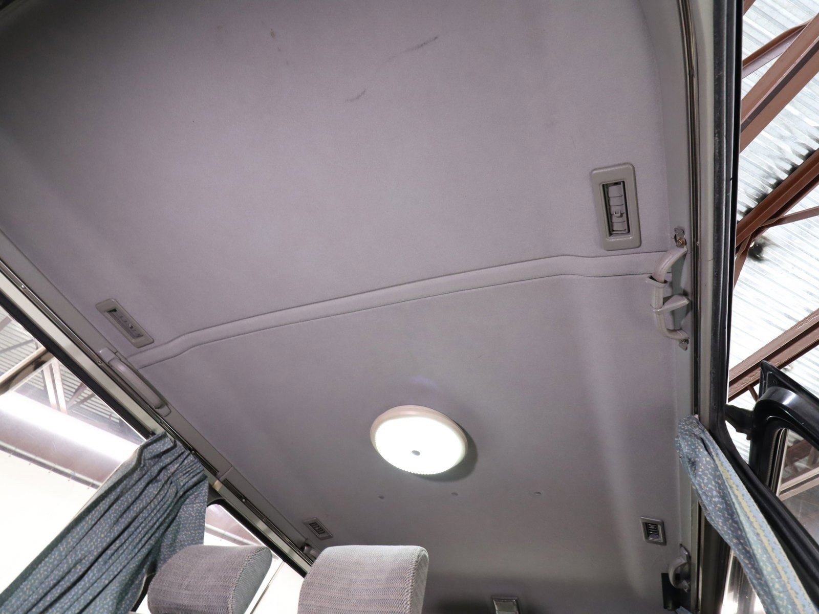 1994 Mitsubishi Delica 43