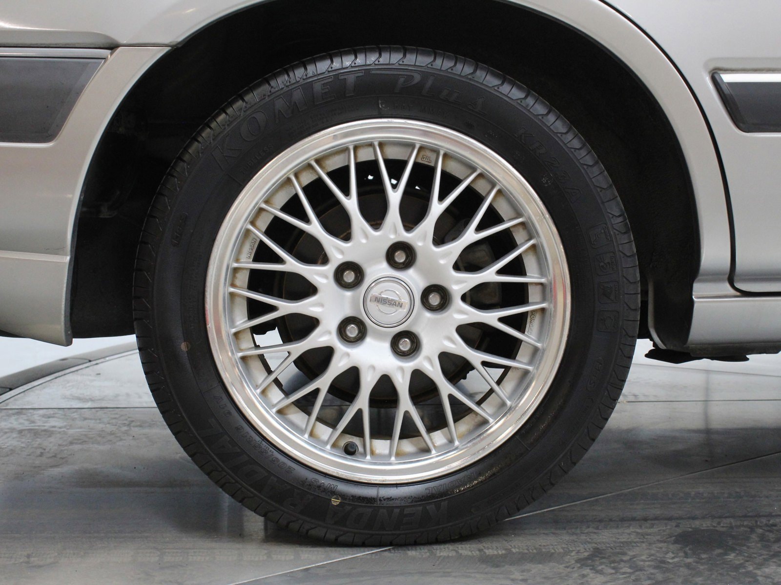1997 Nissan Stagea 31