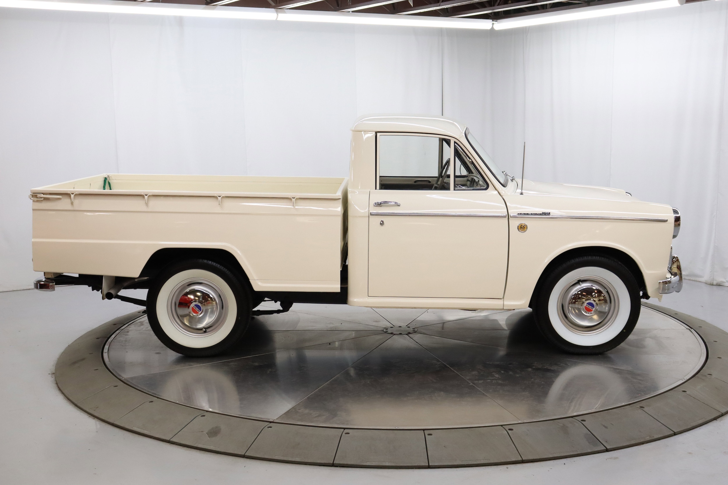 1964 Datsun 1200 10