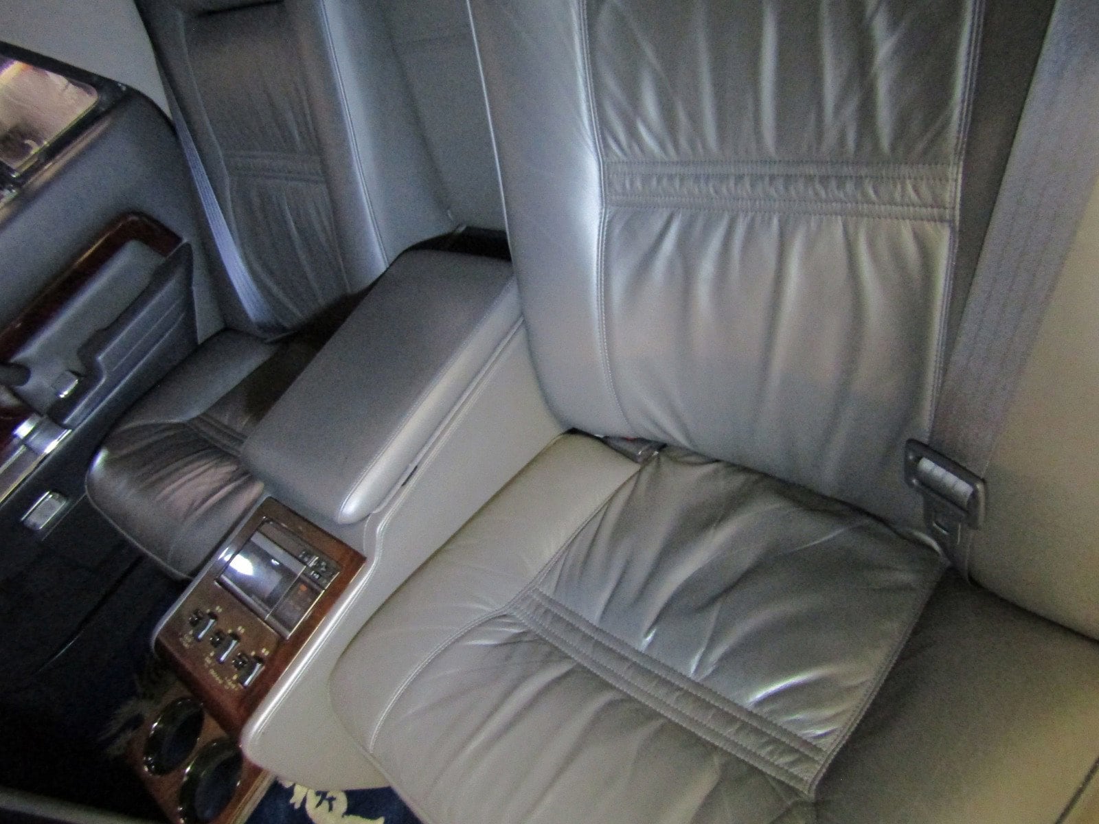 1991 Toyota Century 16