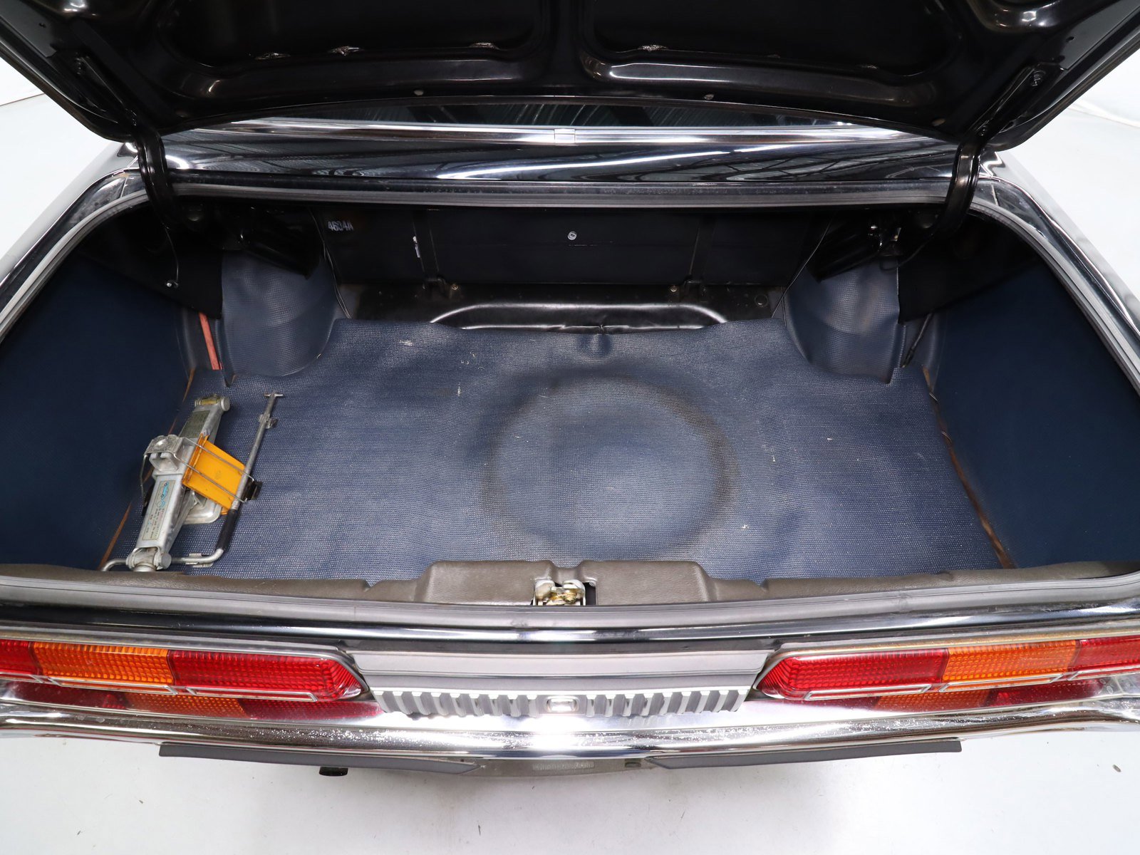 1974 Nissan Cedric 27