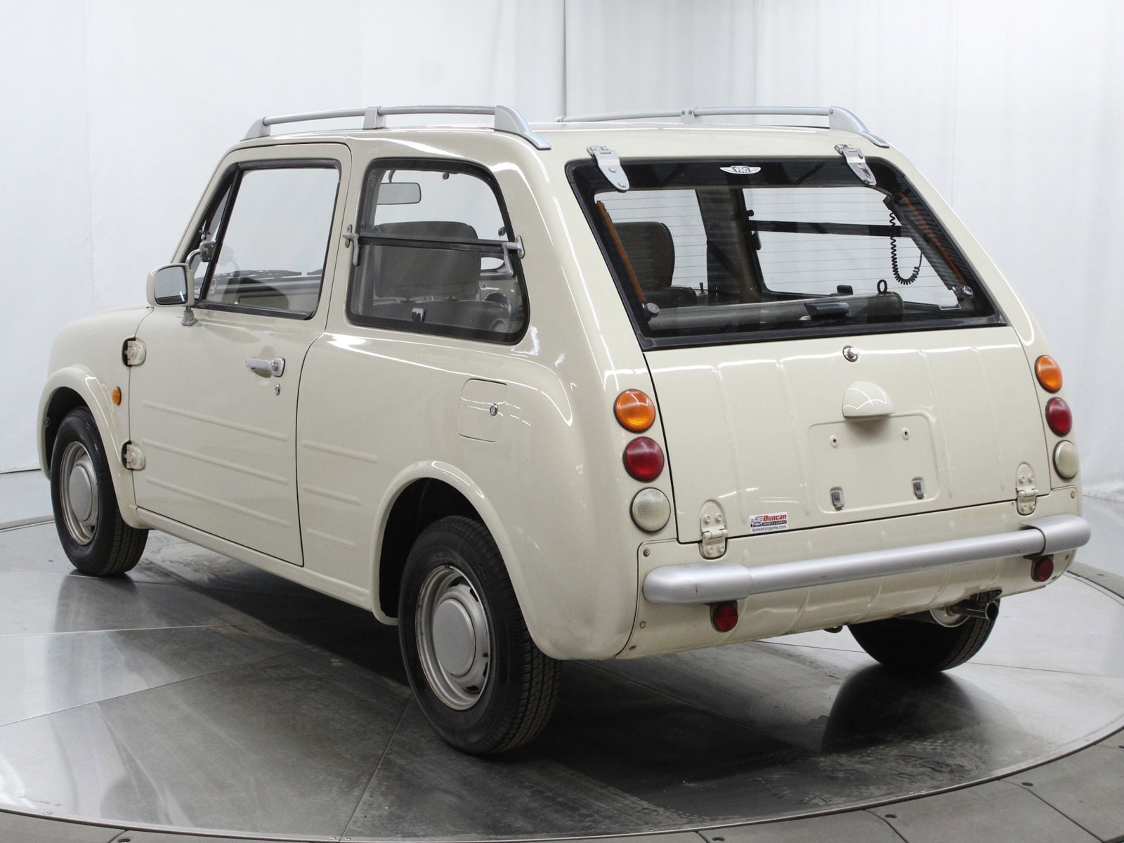 1990 Nissan Pao 5