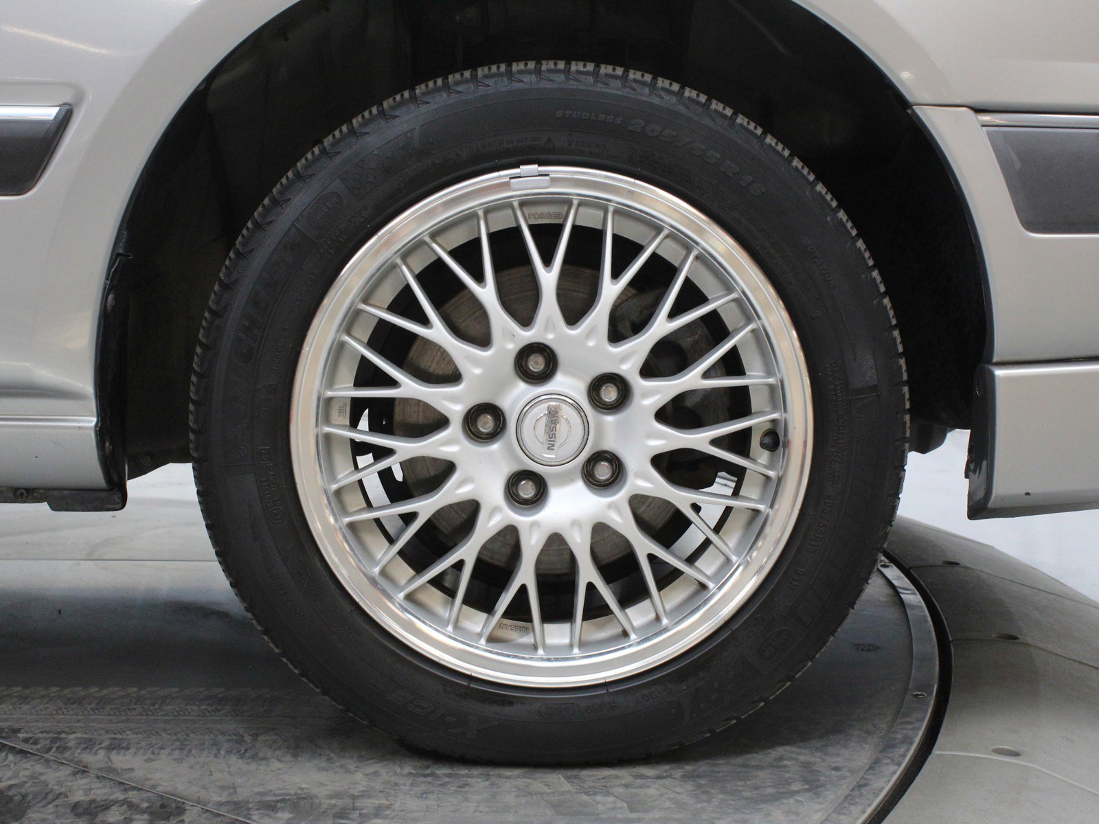 1996 Nissan Stagea 29