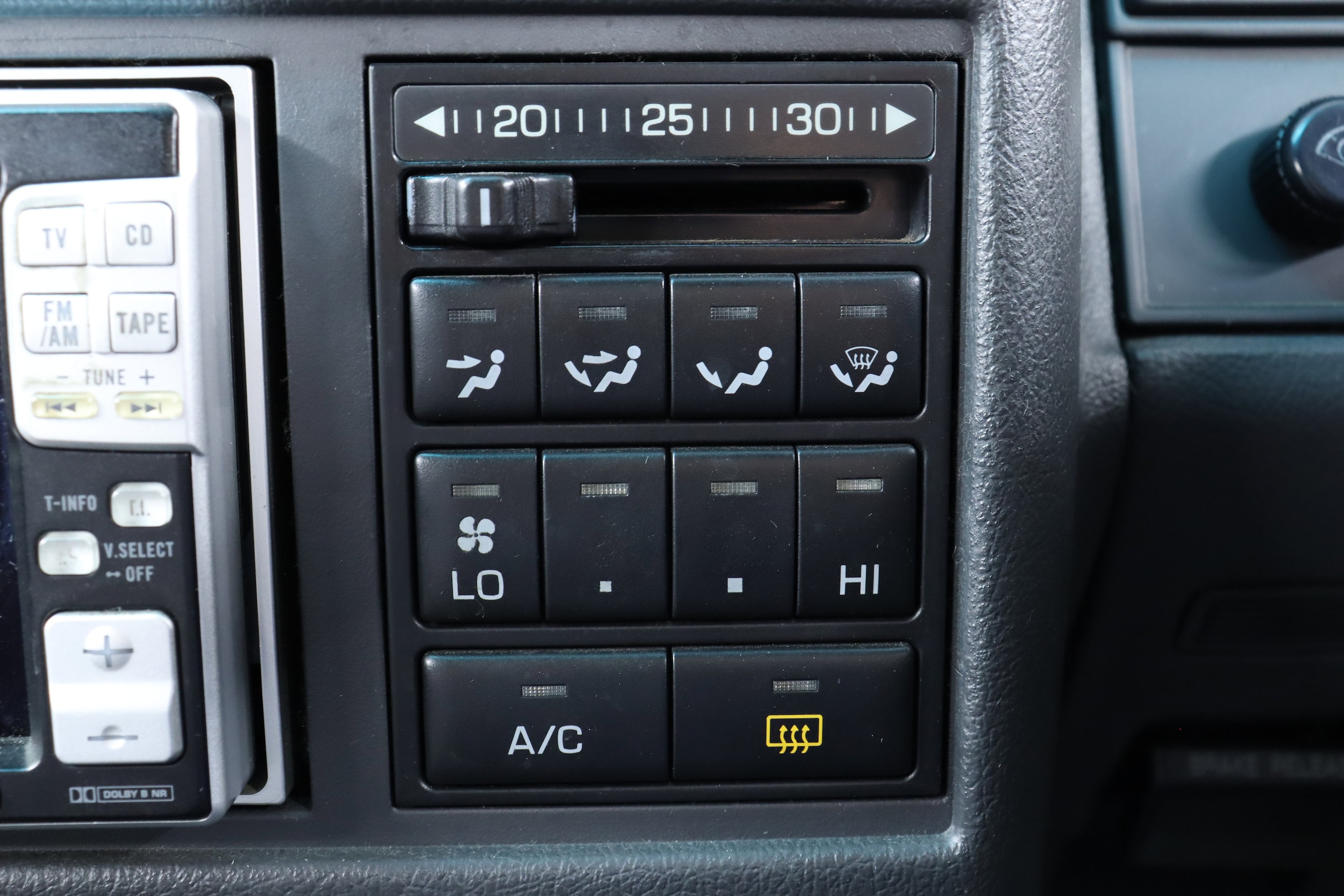 1999 Toyota Crown 15