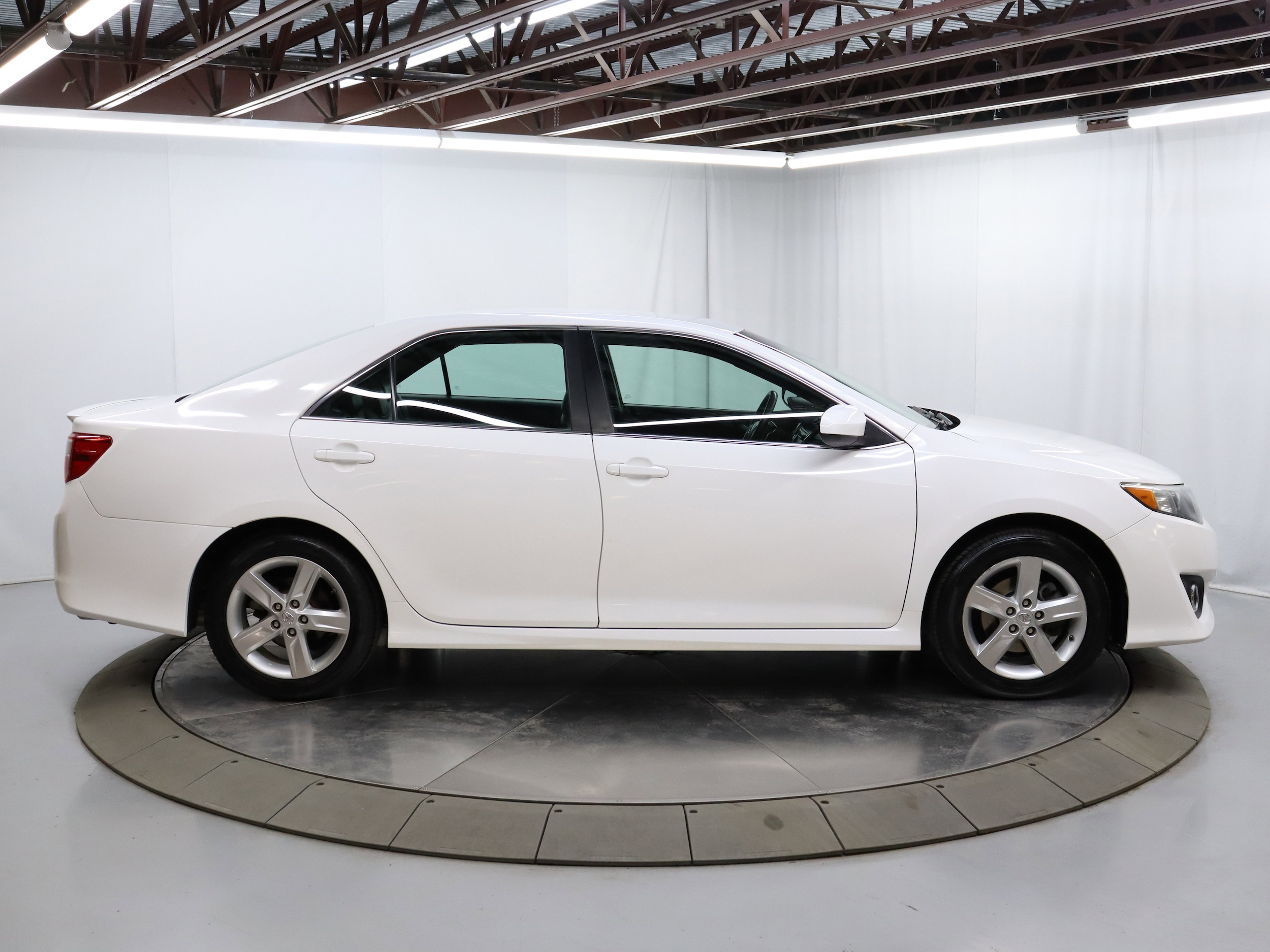 2014 Toyota Camry 8