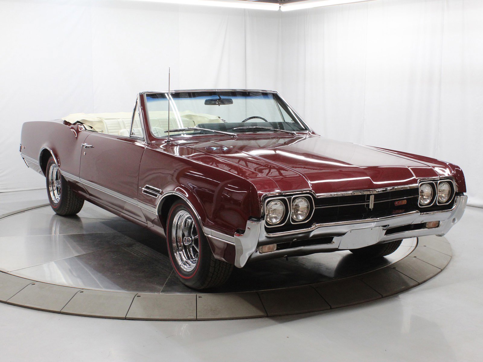 1966 Oldsmobile 442 11