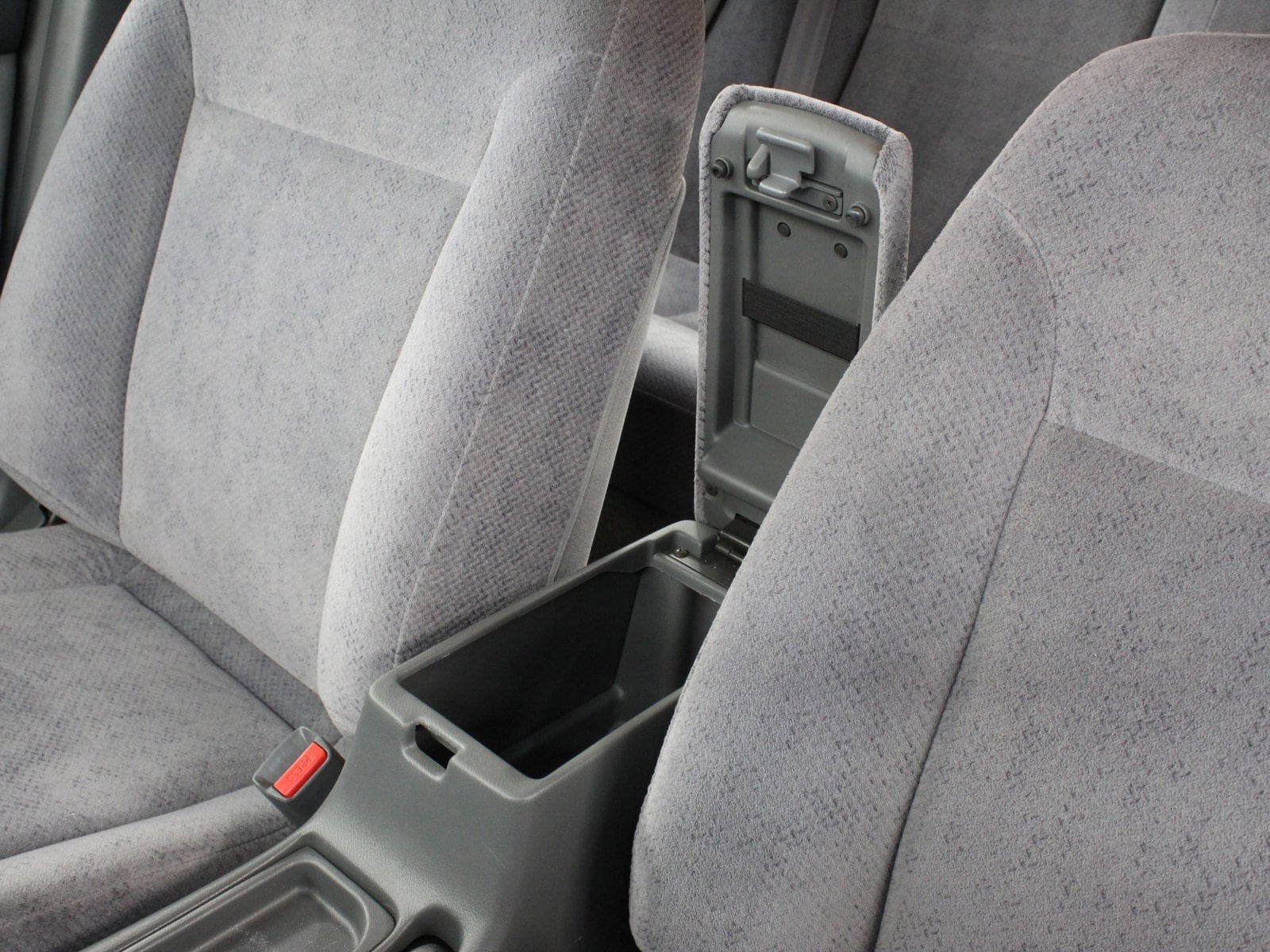 1995 Honda Accord Sdn 46