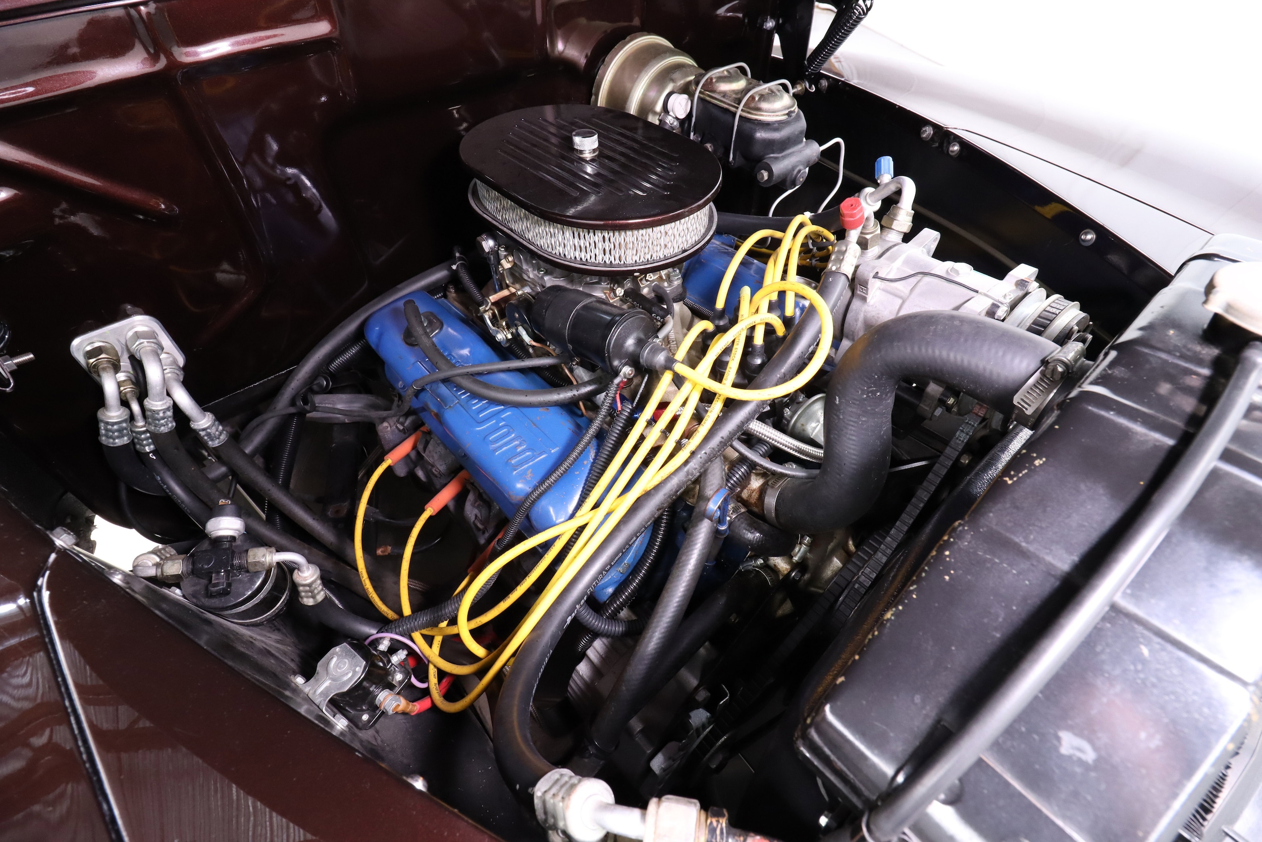1946 Ford Super Deluxe 25