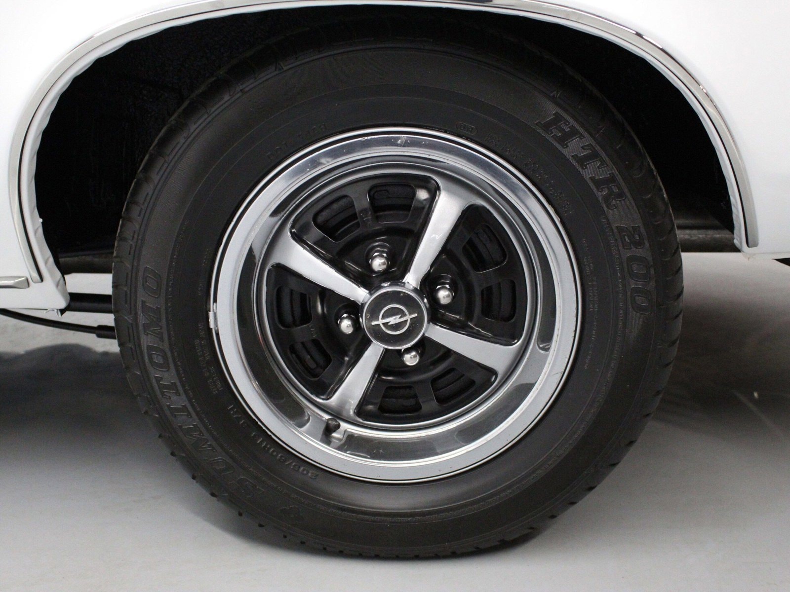 1975 Opel Manta 28