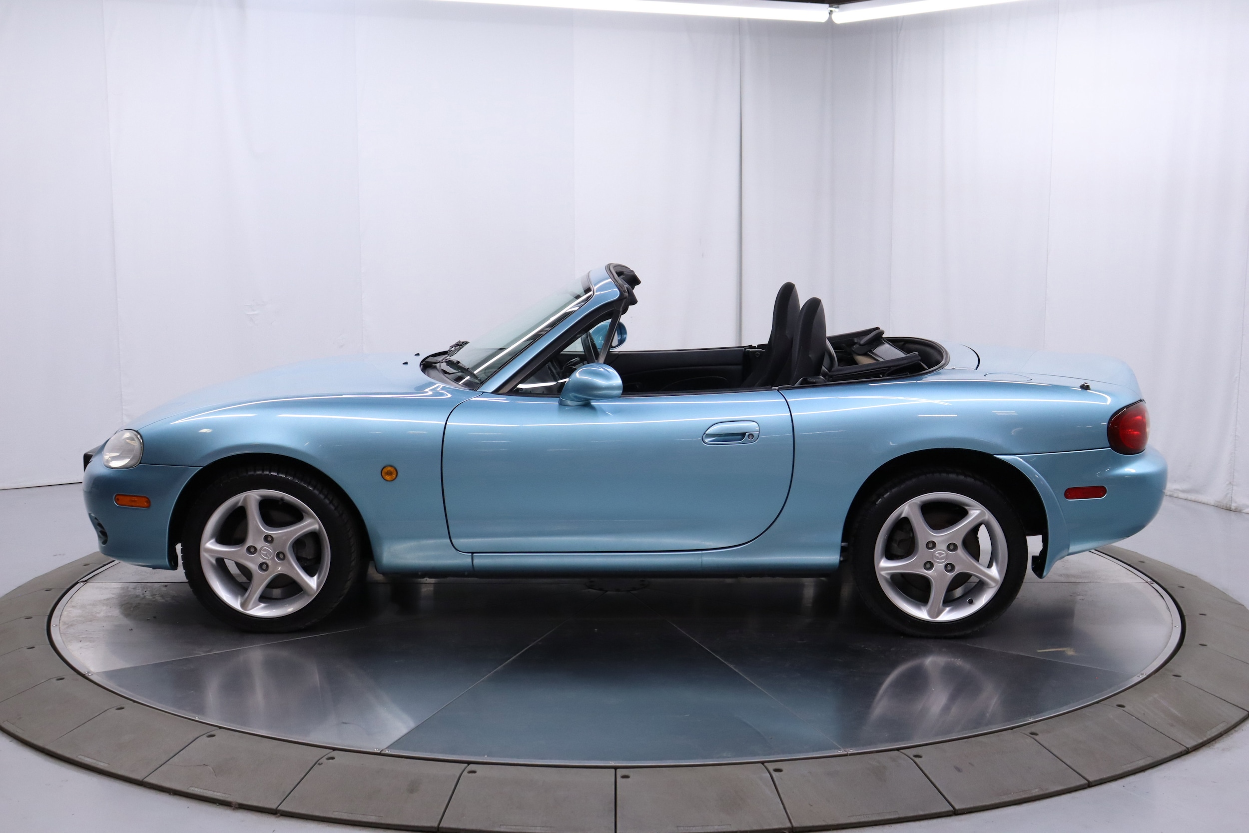 2000 Mazda Roadster 11