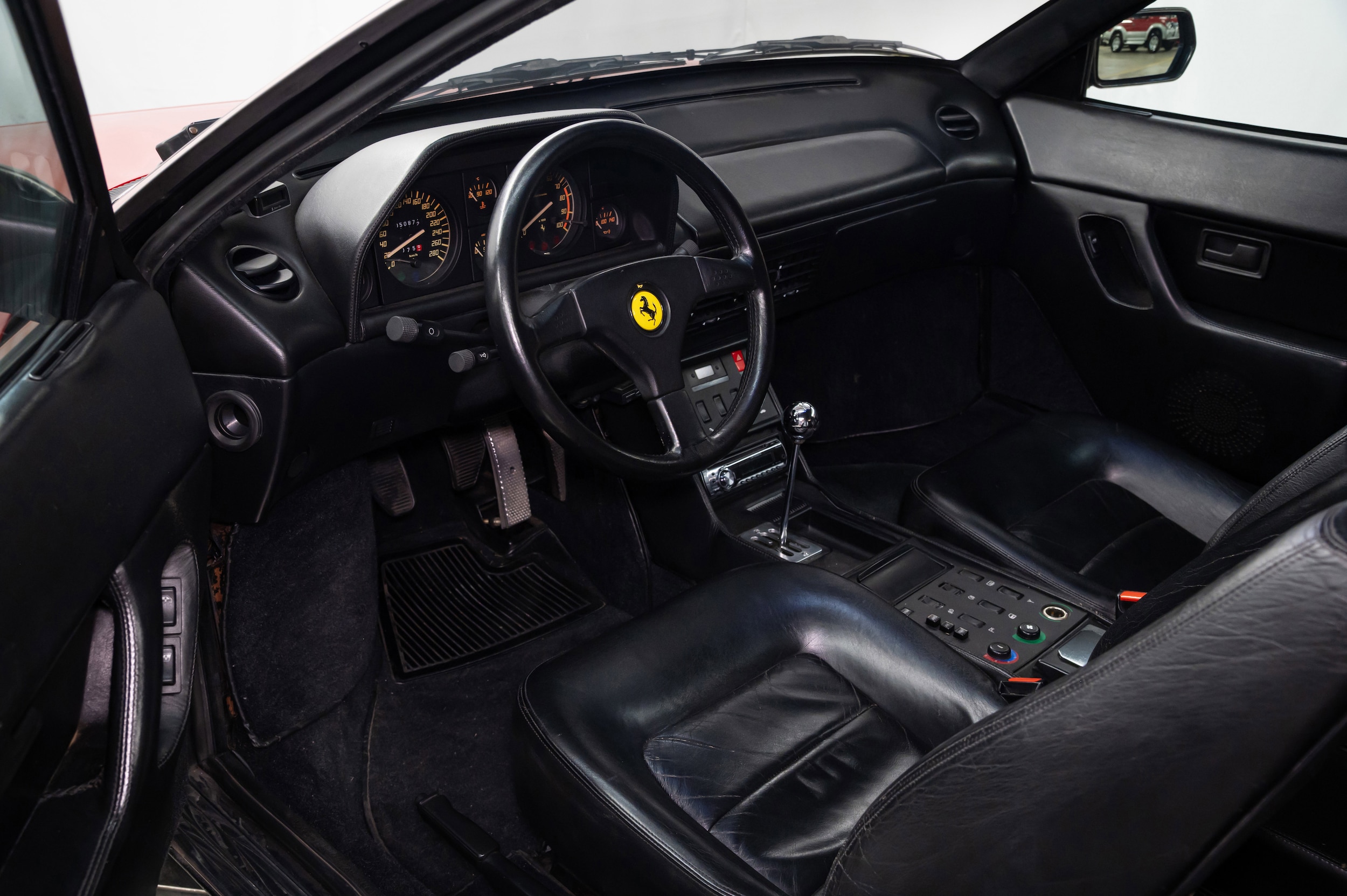 1991 Ferrari Mondial 121