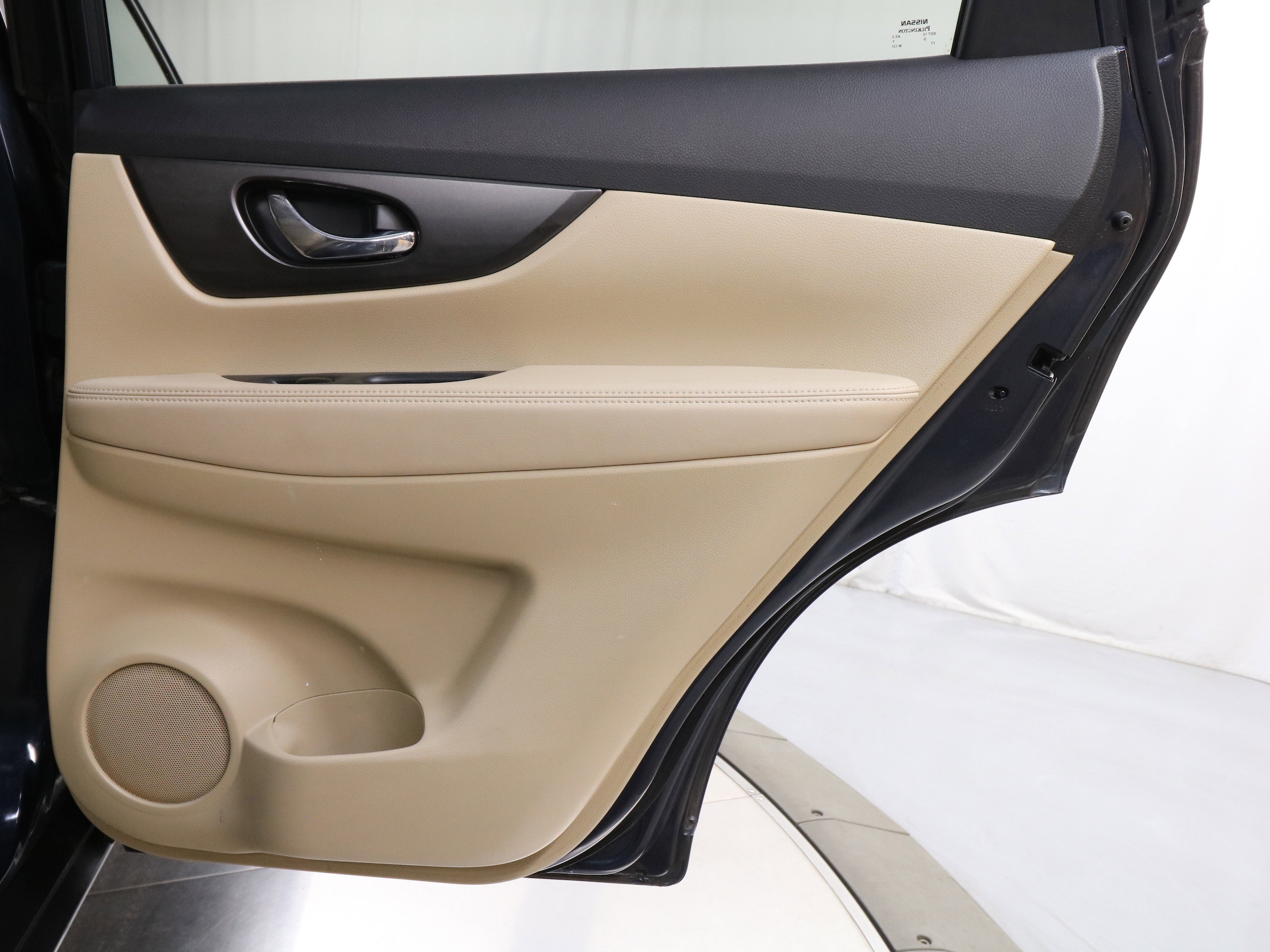 2015 Nissan Rogue 21
