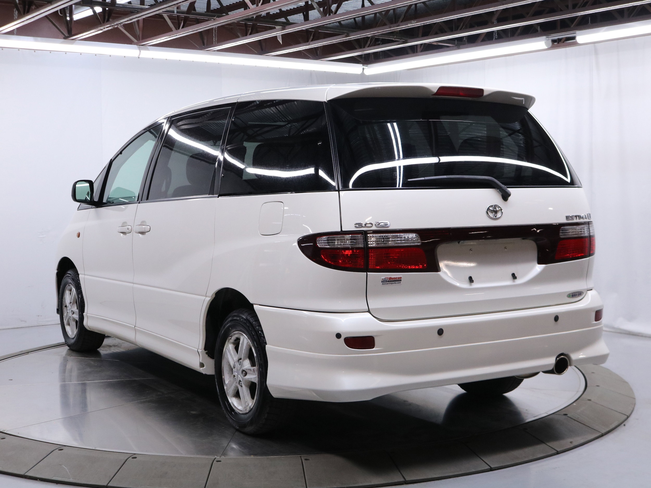 2000 Toyota Estima 5