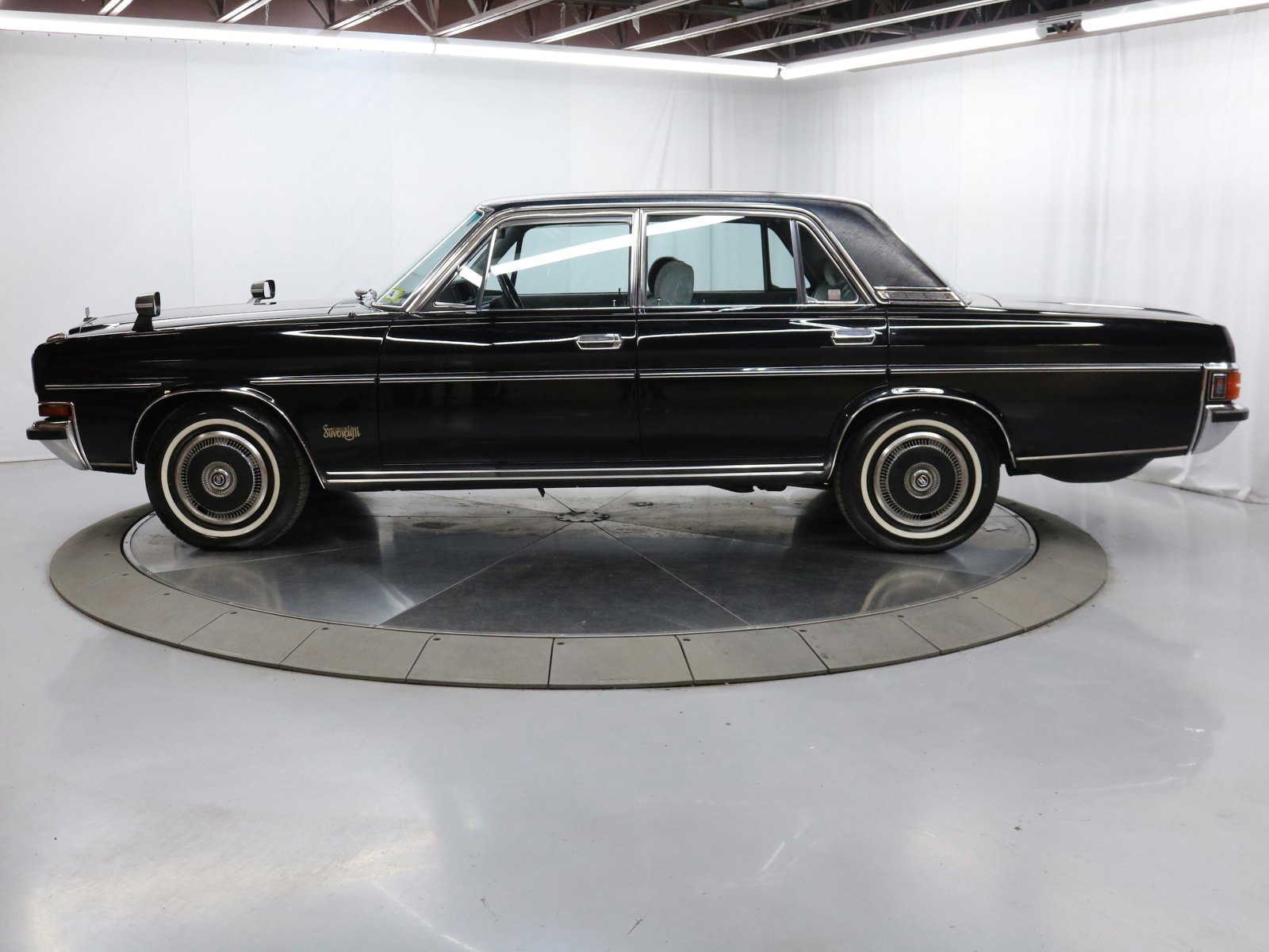 1988 Nissan President 4