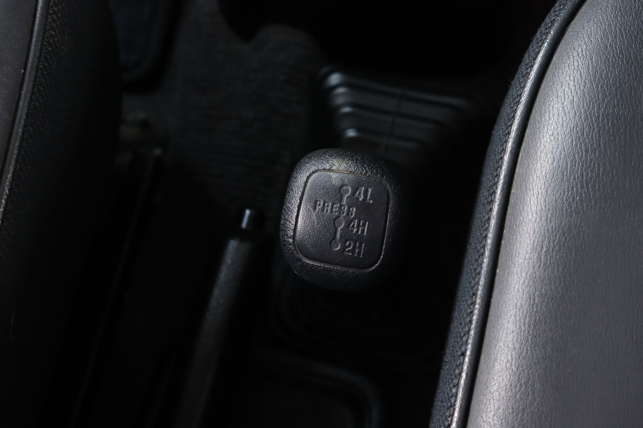 1998 Mitsubishi Pajero Jr 18