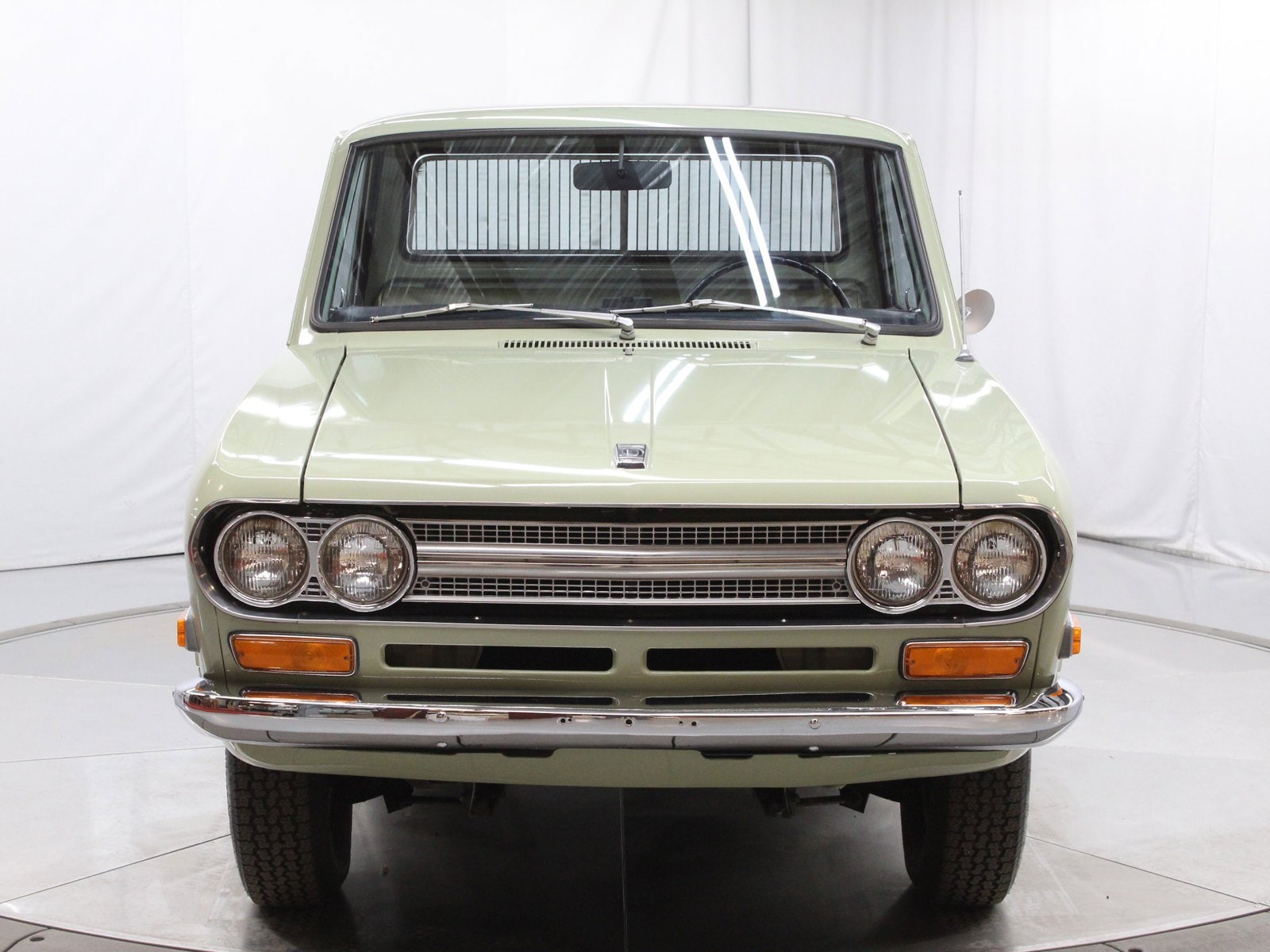 1971 Datsun 1600 8