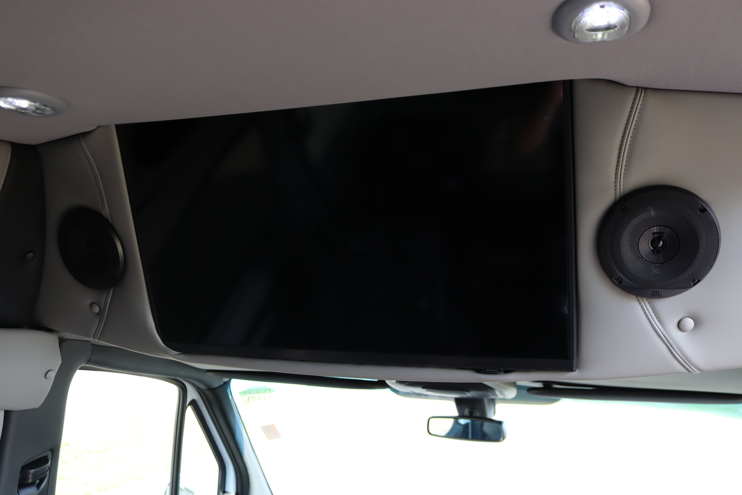 2025 Mercedes-Benz Sprinter 2500 136