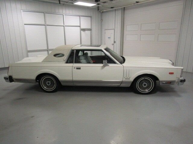 1982 Lincoln Continental 8