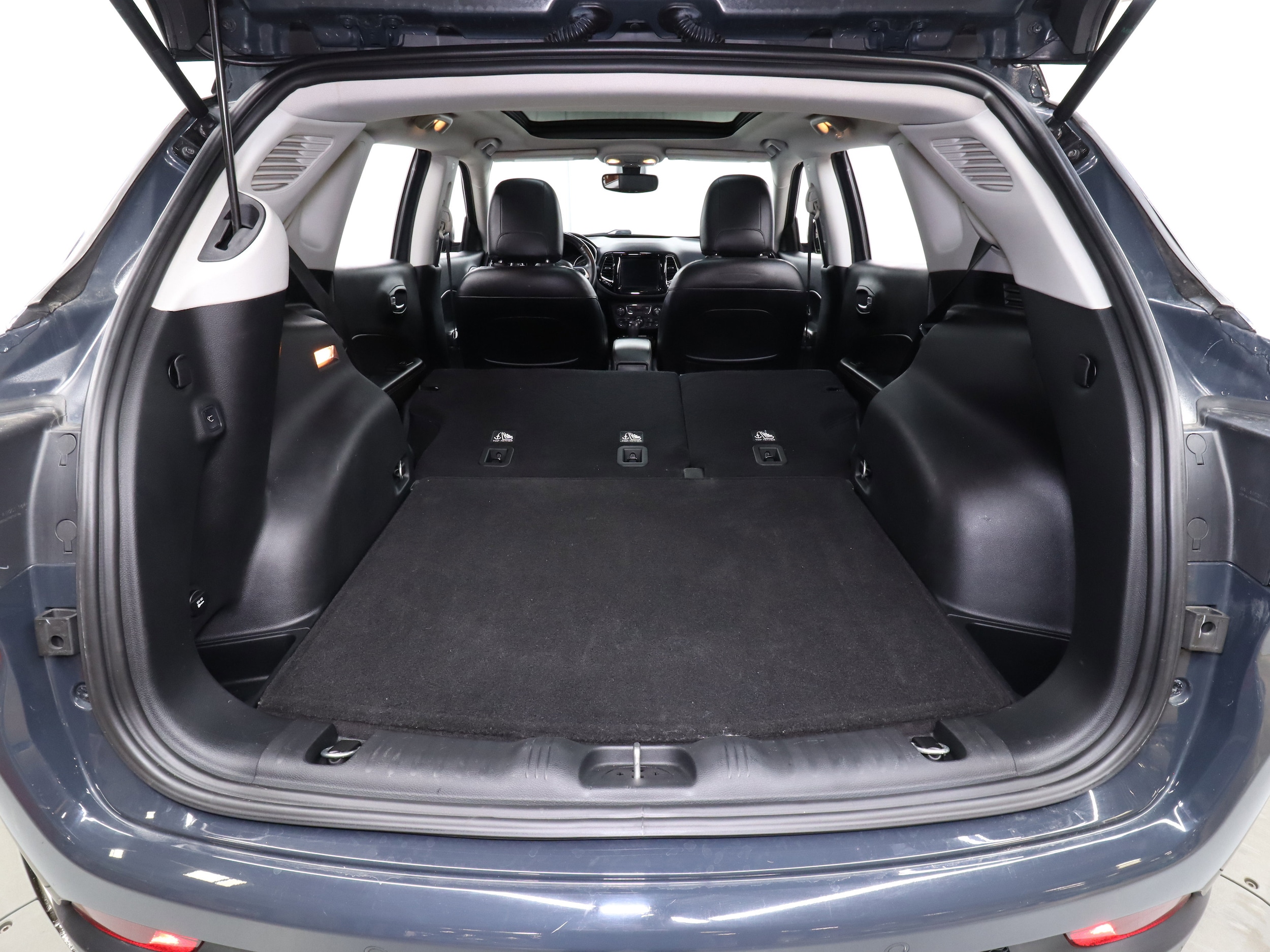 2018 Jeep Compass 29