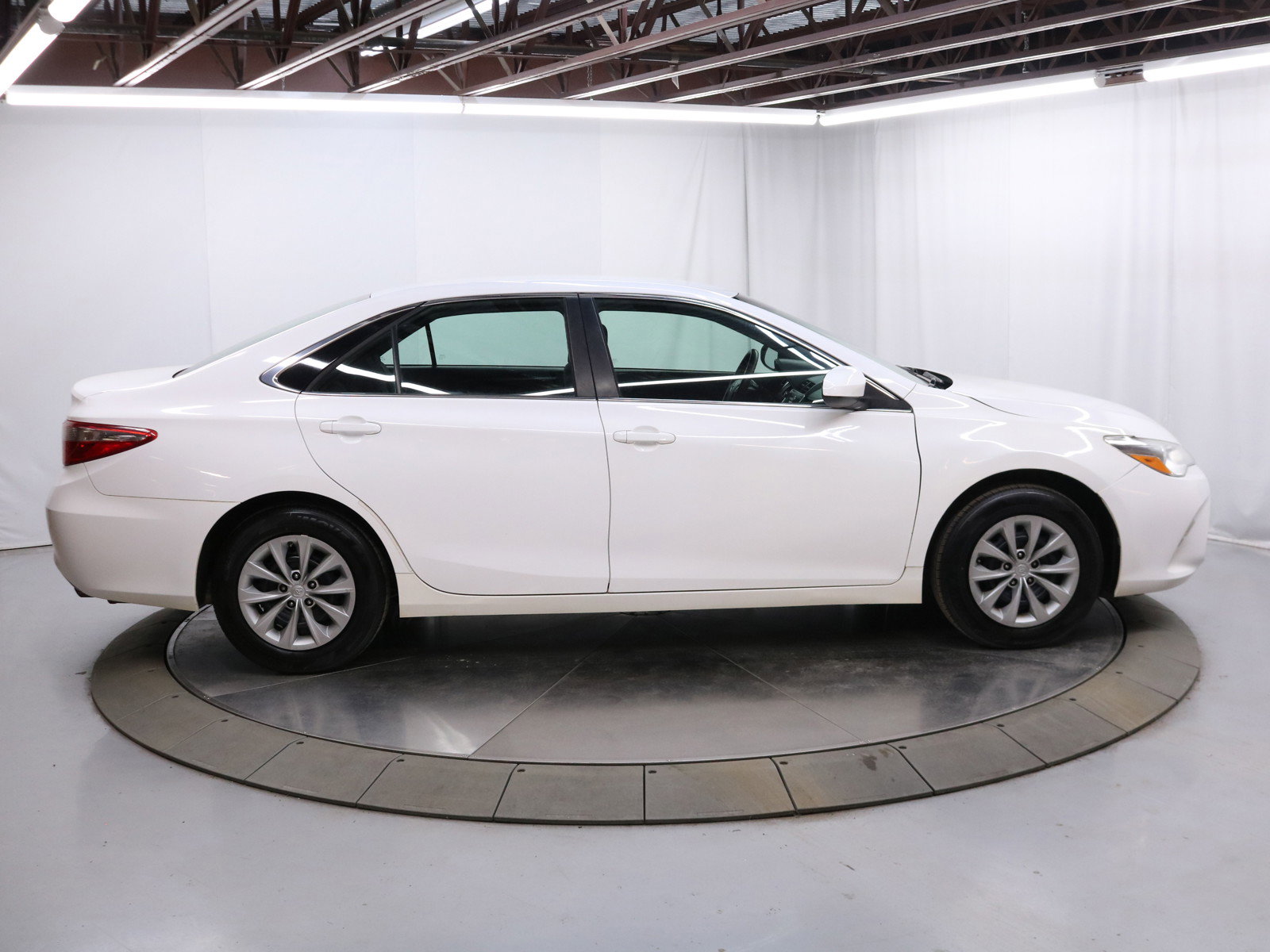 2015 Toyota Camry 8