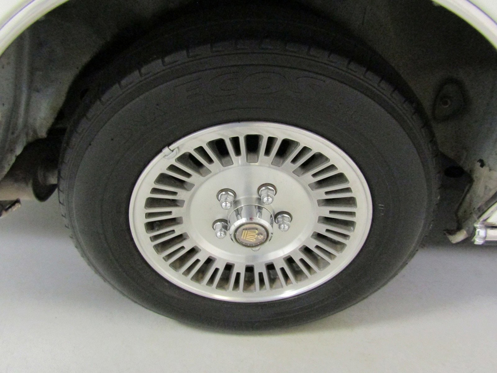 1985 Toyota Crown 41