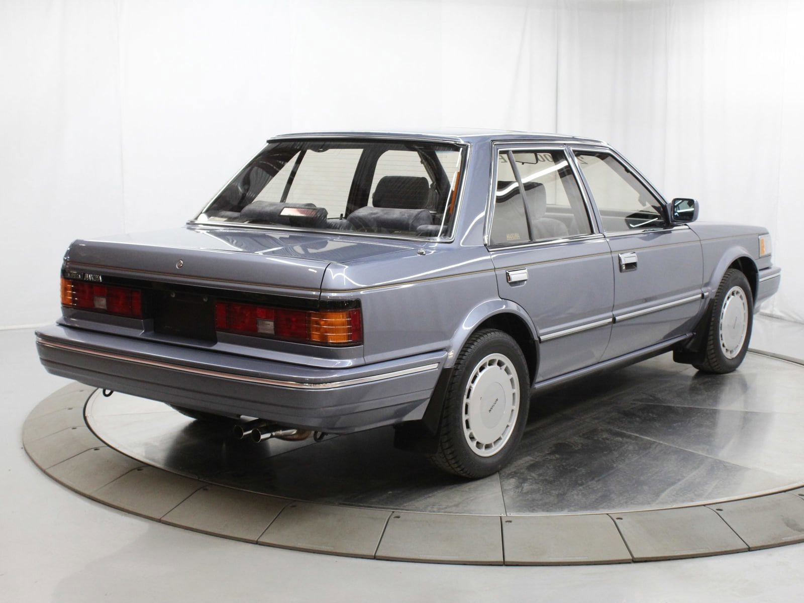 1987 Nissan Maxima 7