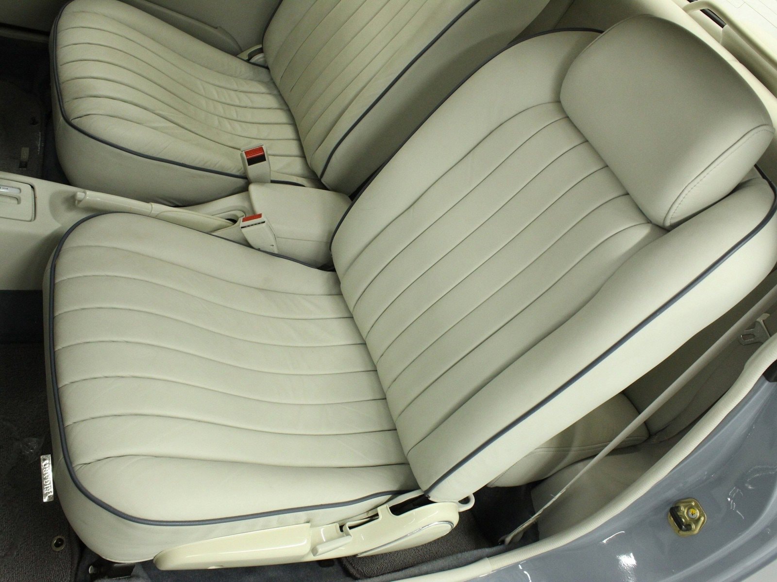 1992 Nissan Figaro 25