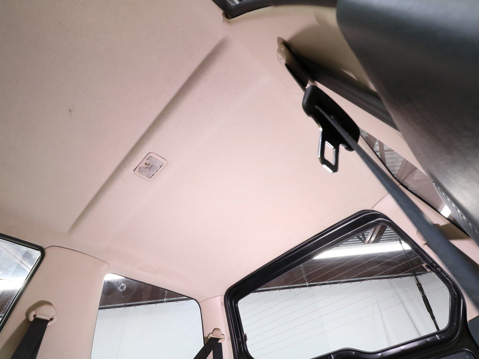 1999 Mitsubishi Pajero 49