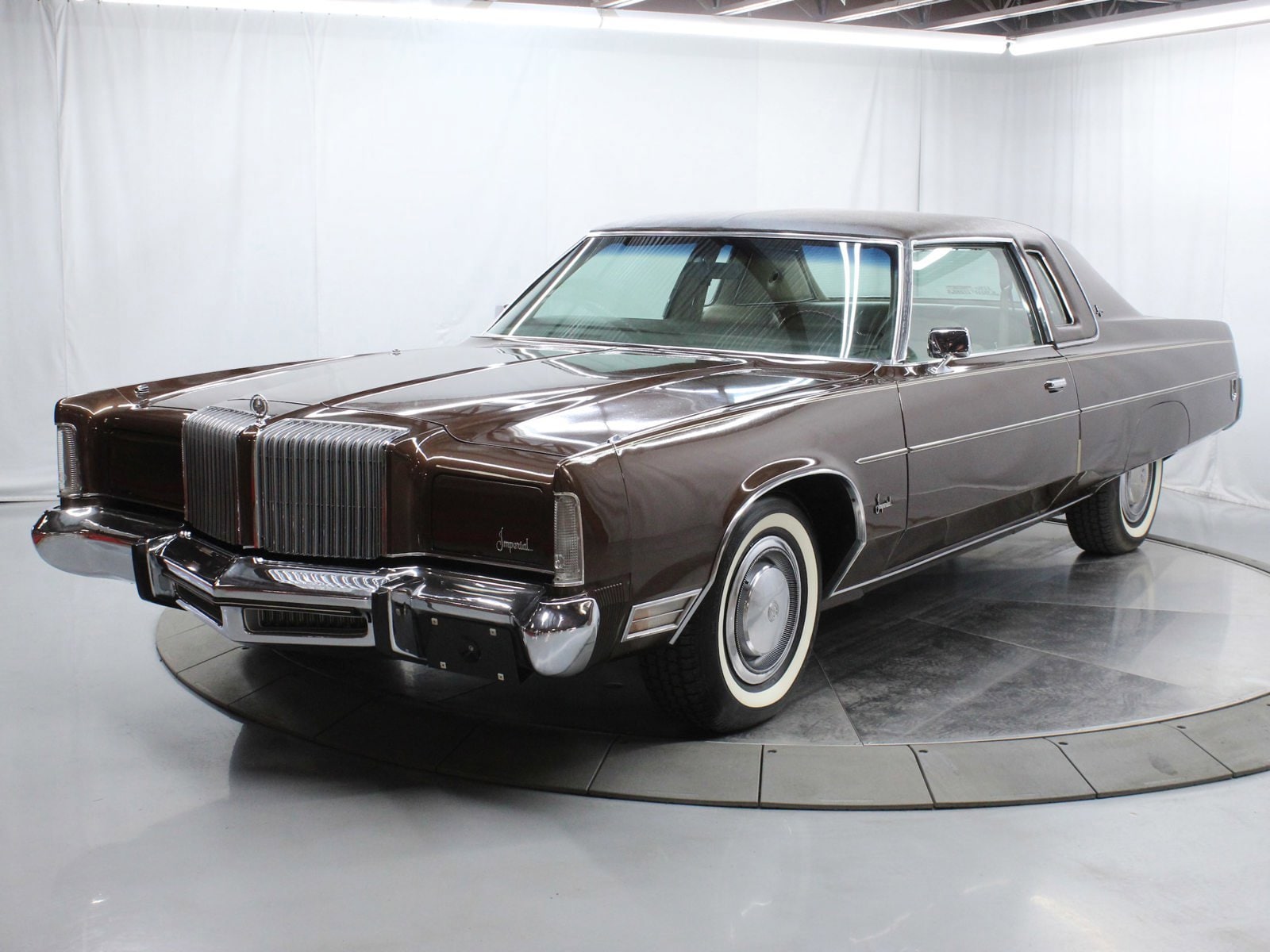 1975 Chrysler Imperial 3