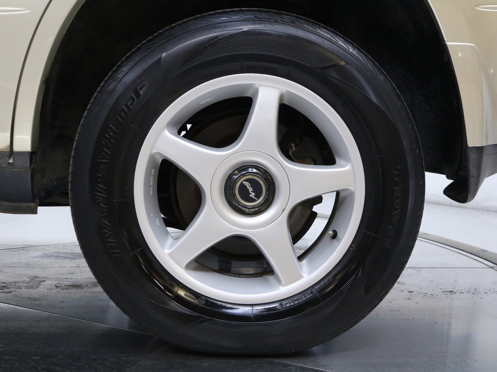 1998 Toyota Harrier 31