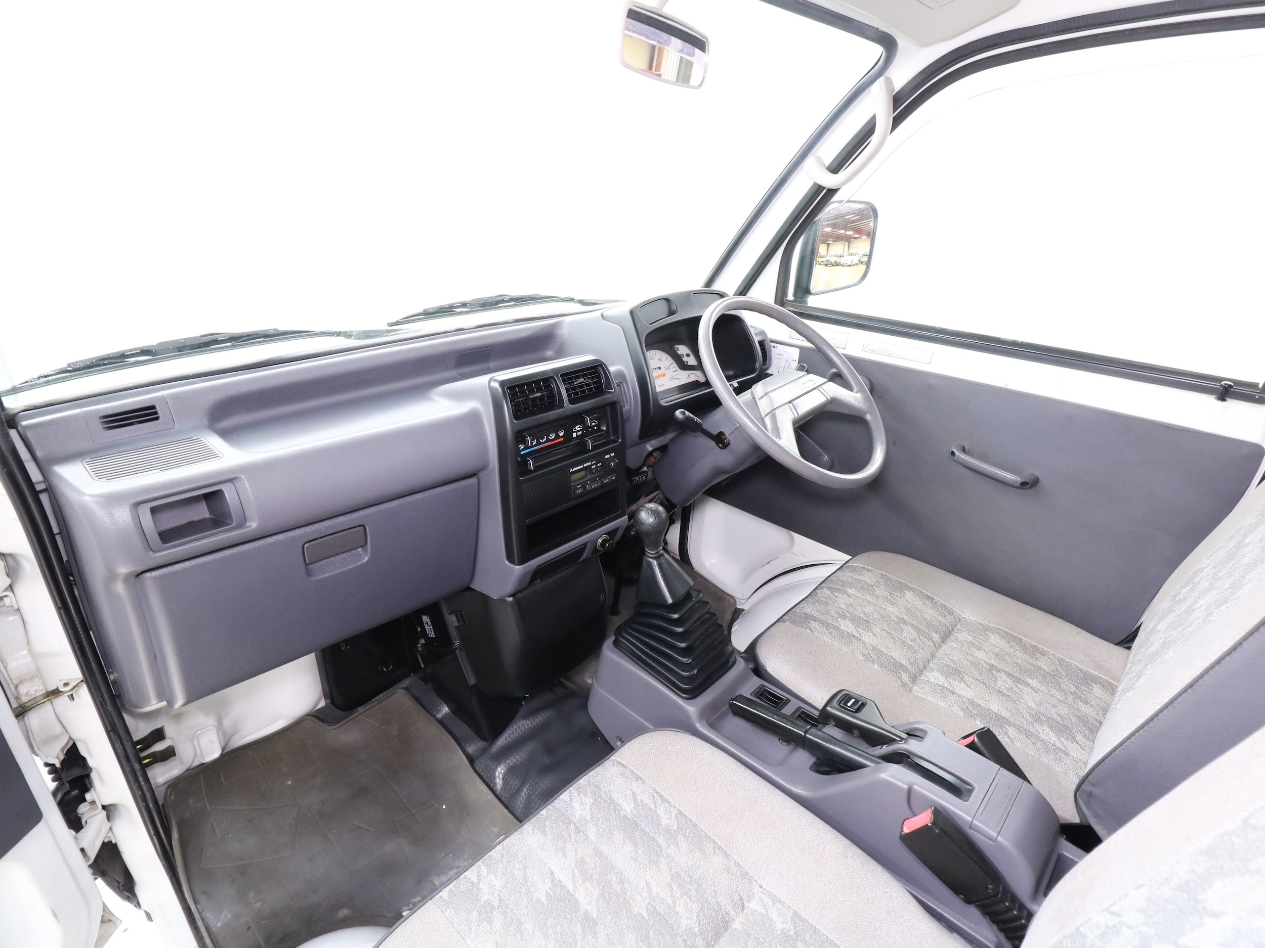 1996 Mitsubishi Minicab 21