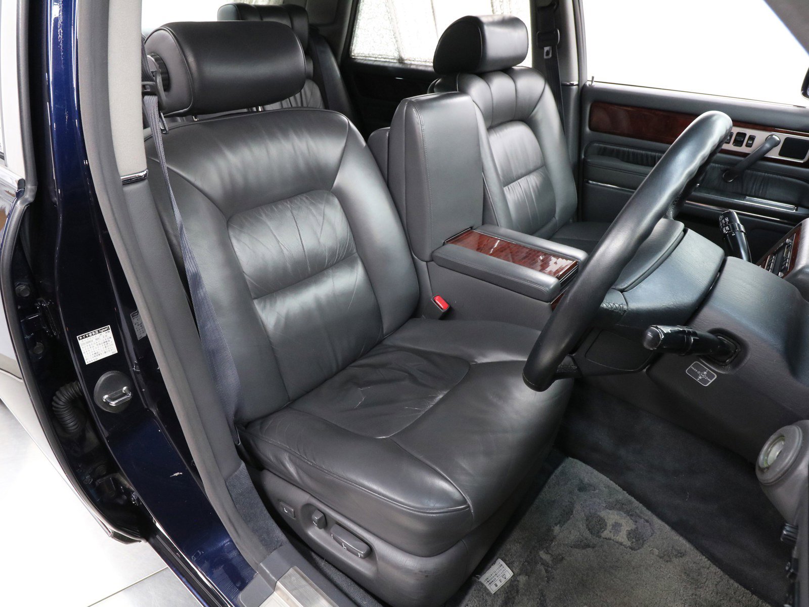 1997 Toyota Century 25