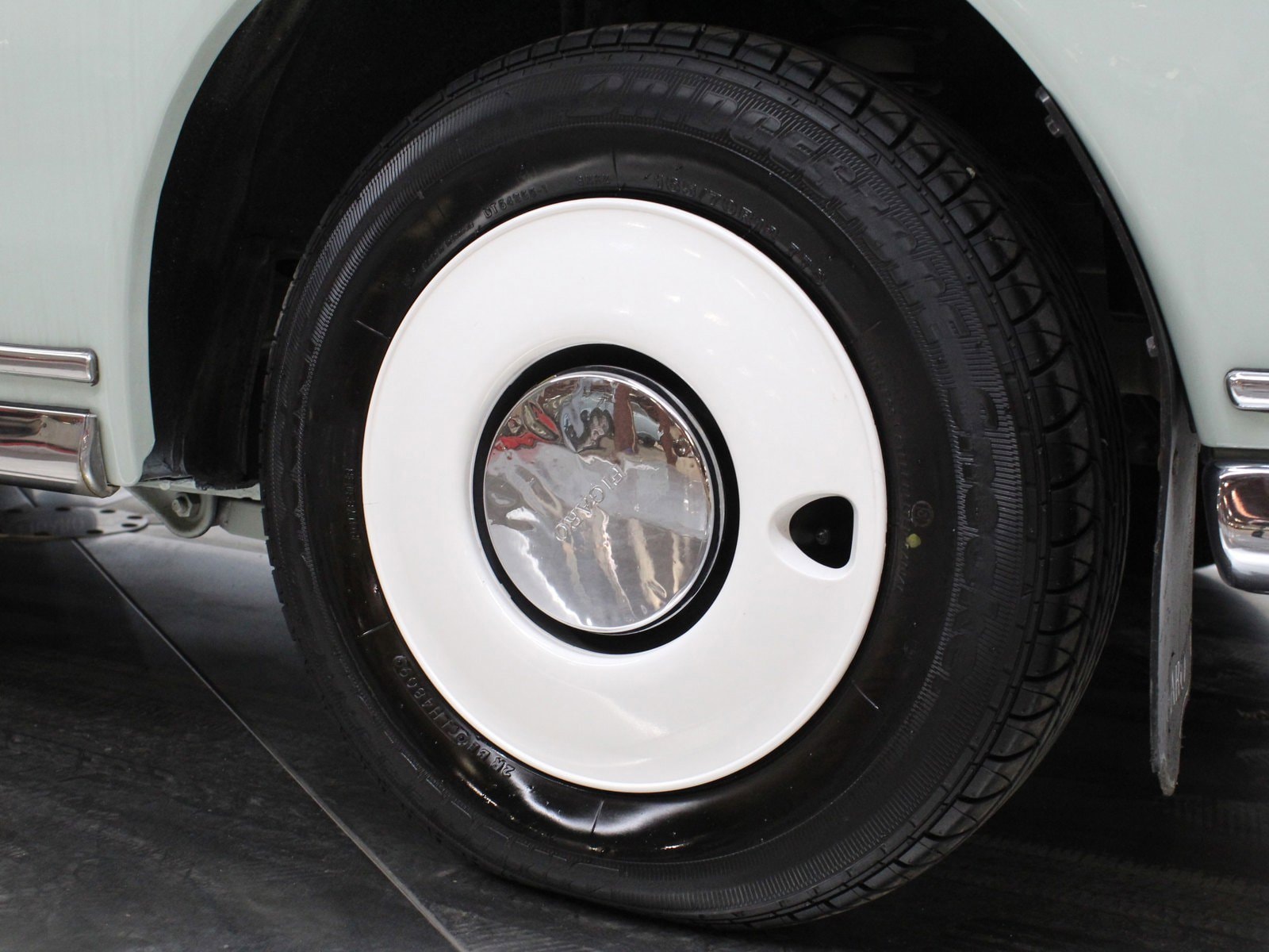 1991 Nissan Figaro 31