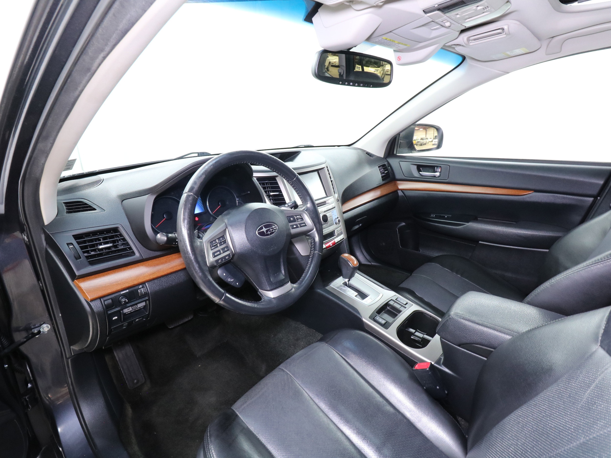 2013 Subaru Outback 9