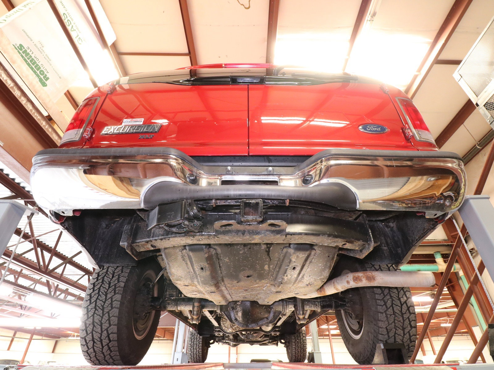 2005 Ford Excursion 41
